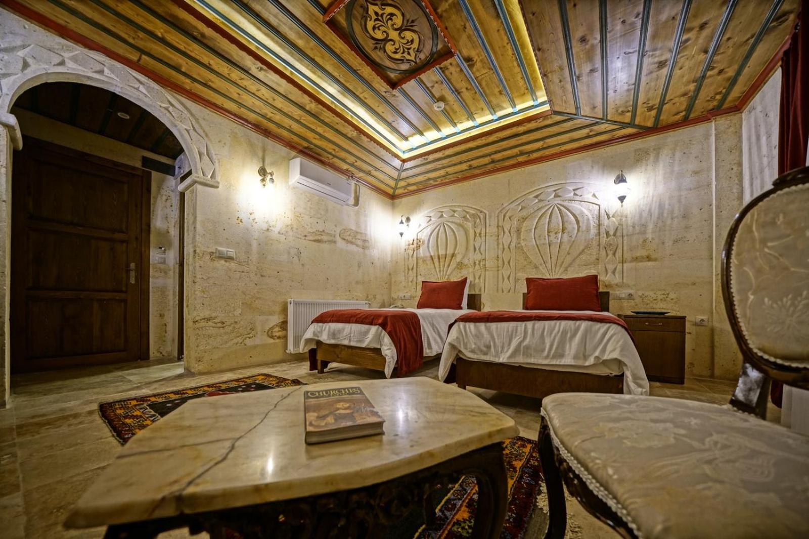 Standard Twin Room - Photo 13