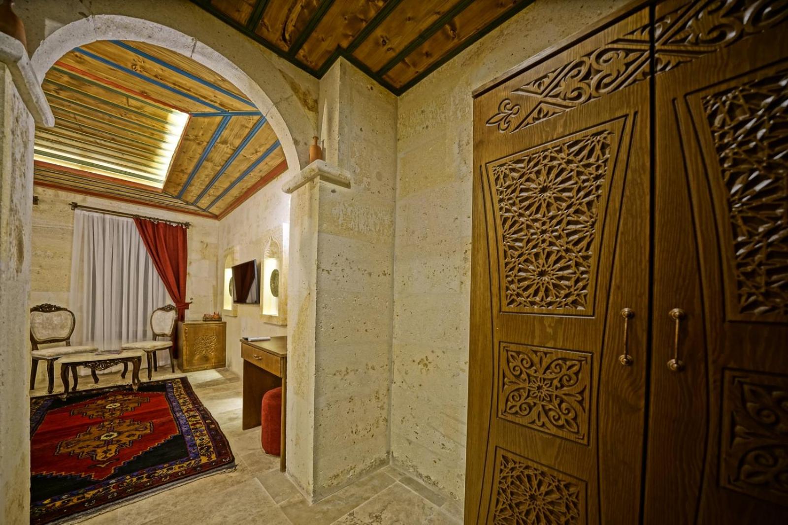 Standard Double Room - Photo 22