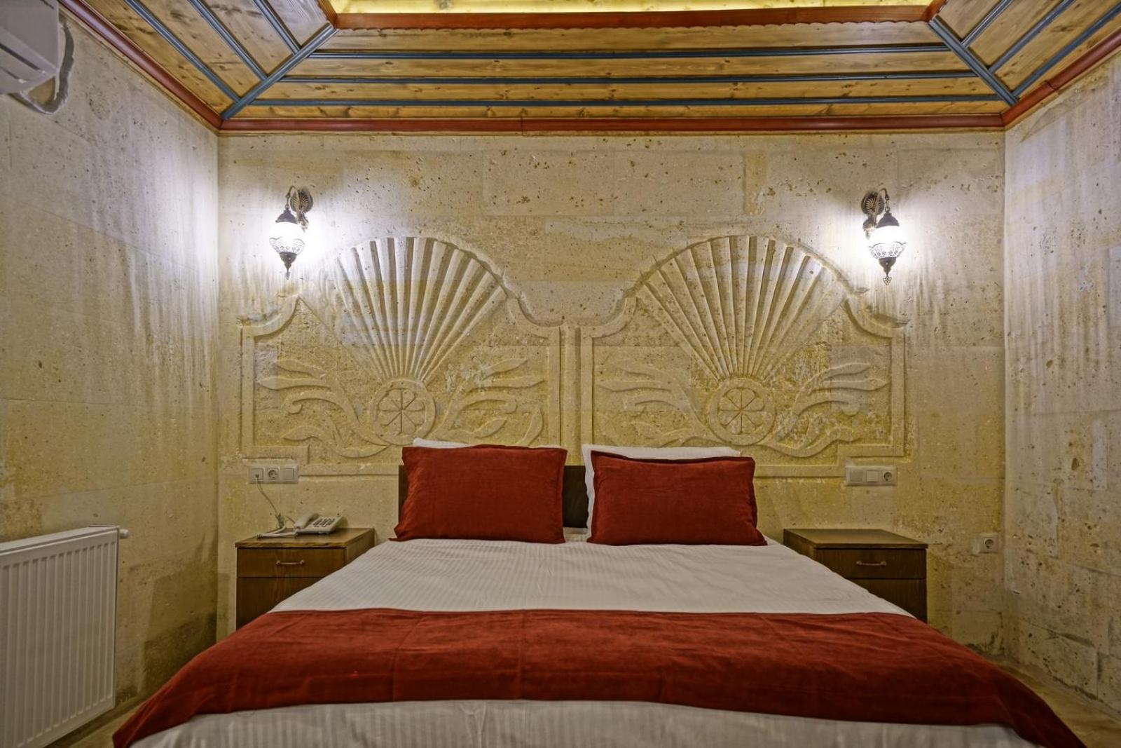 Standard Double Room - Photo 21