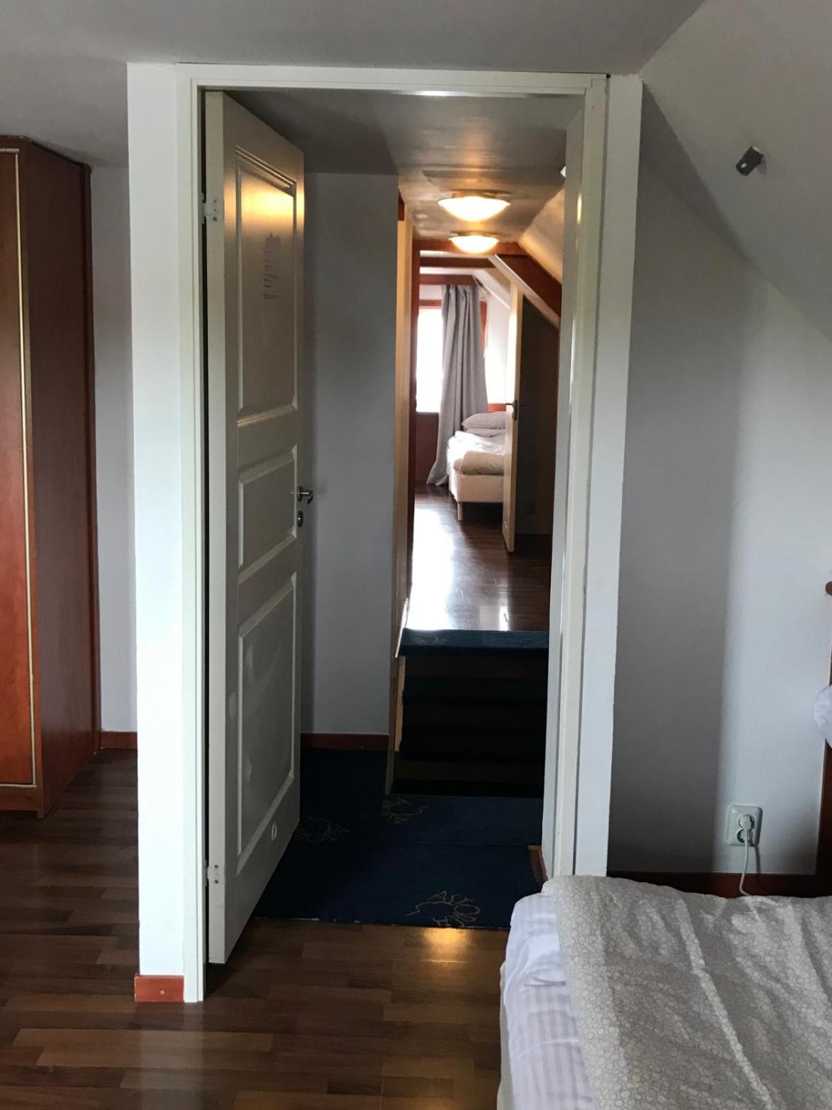 Apartment photo 2
