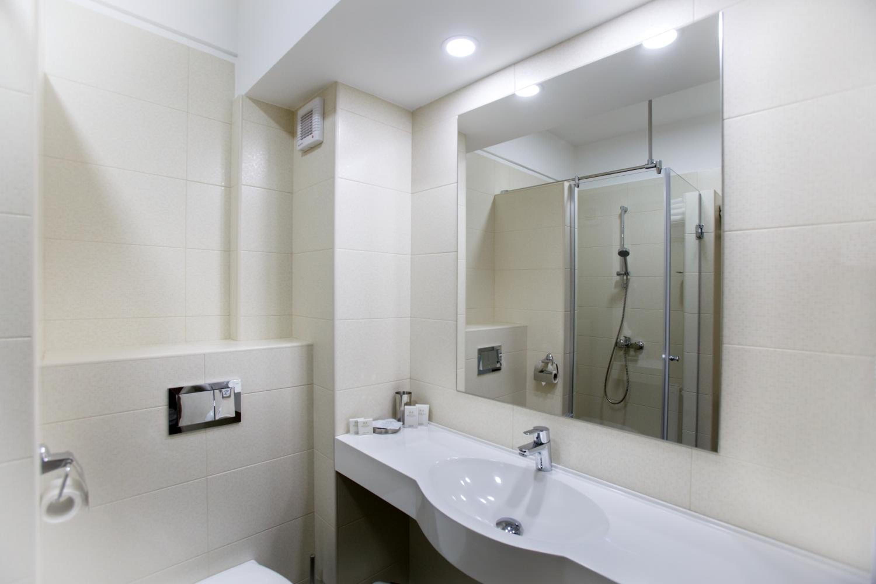 Superior Double Room with Balcony photo 2