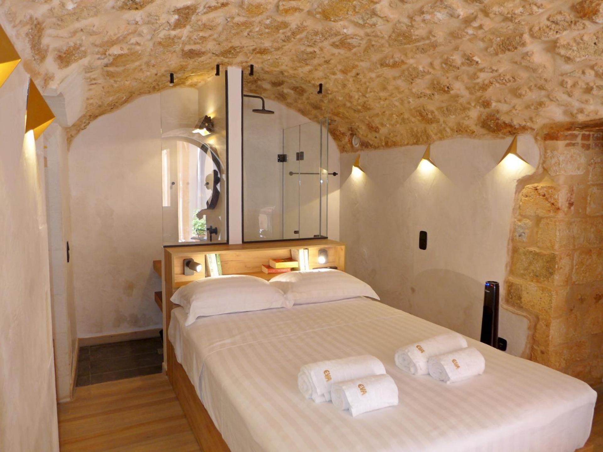 Double Room - Photo 5