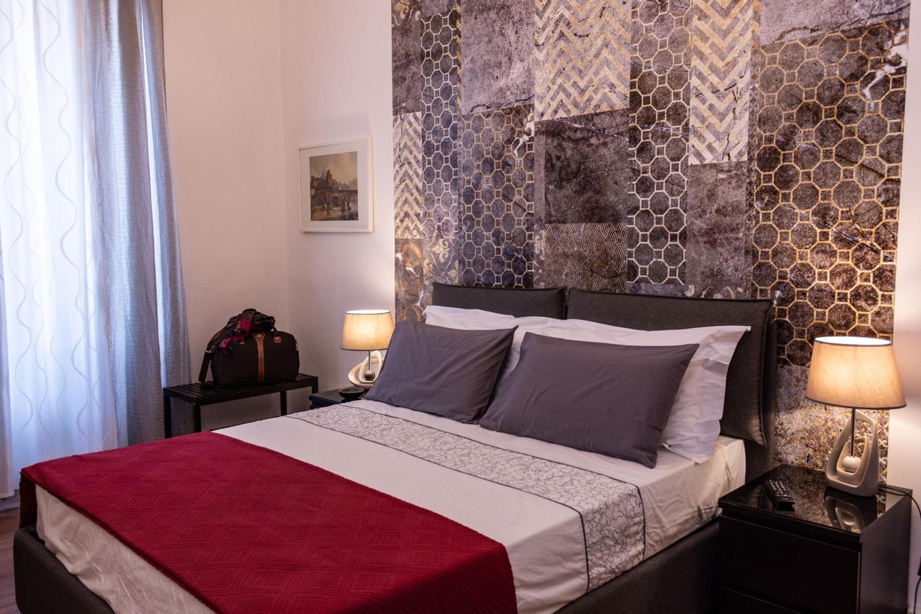 Large Double Room photo 2