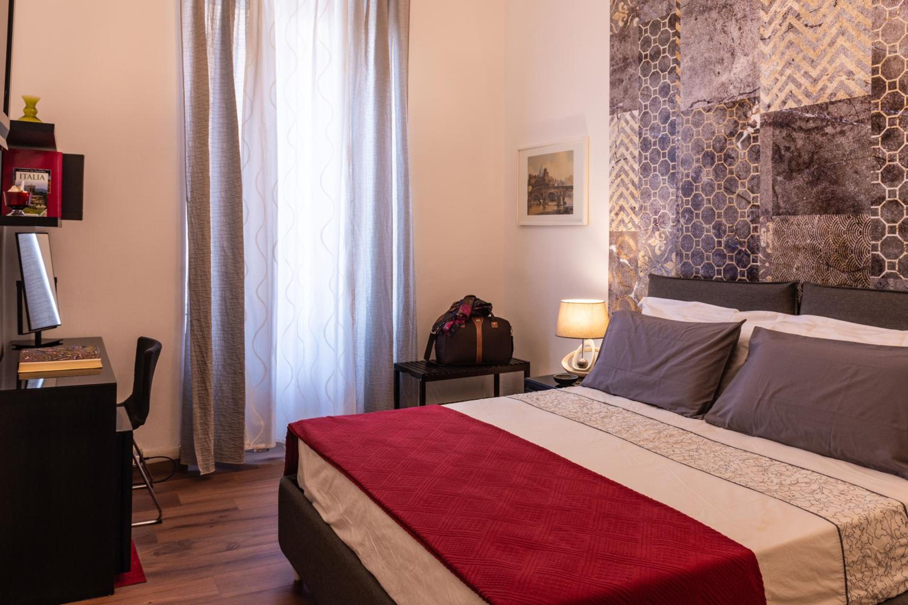 Large Double Room photo 3
