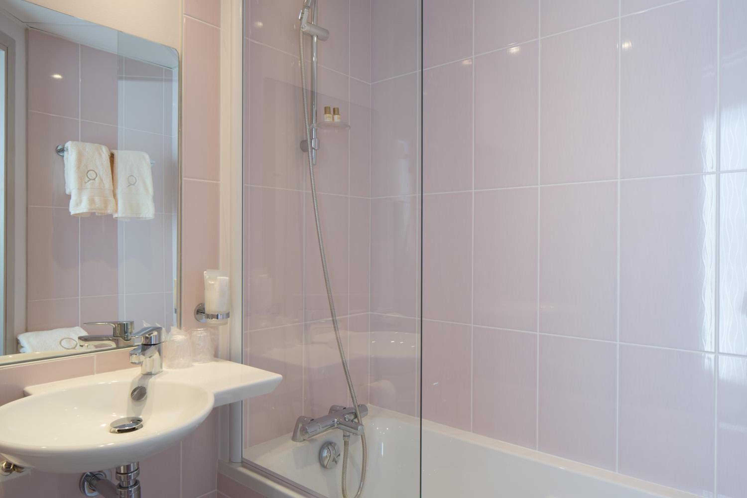 Superior Double Room - Photo 3