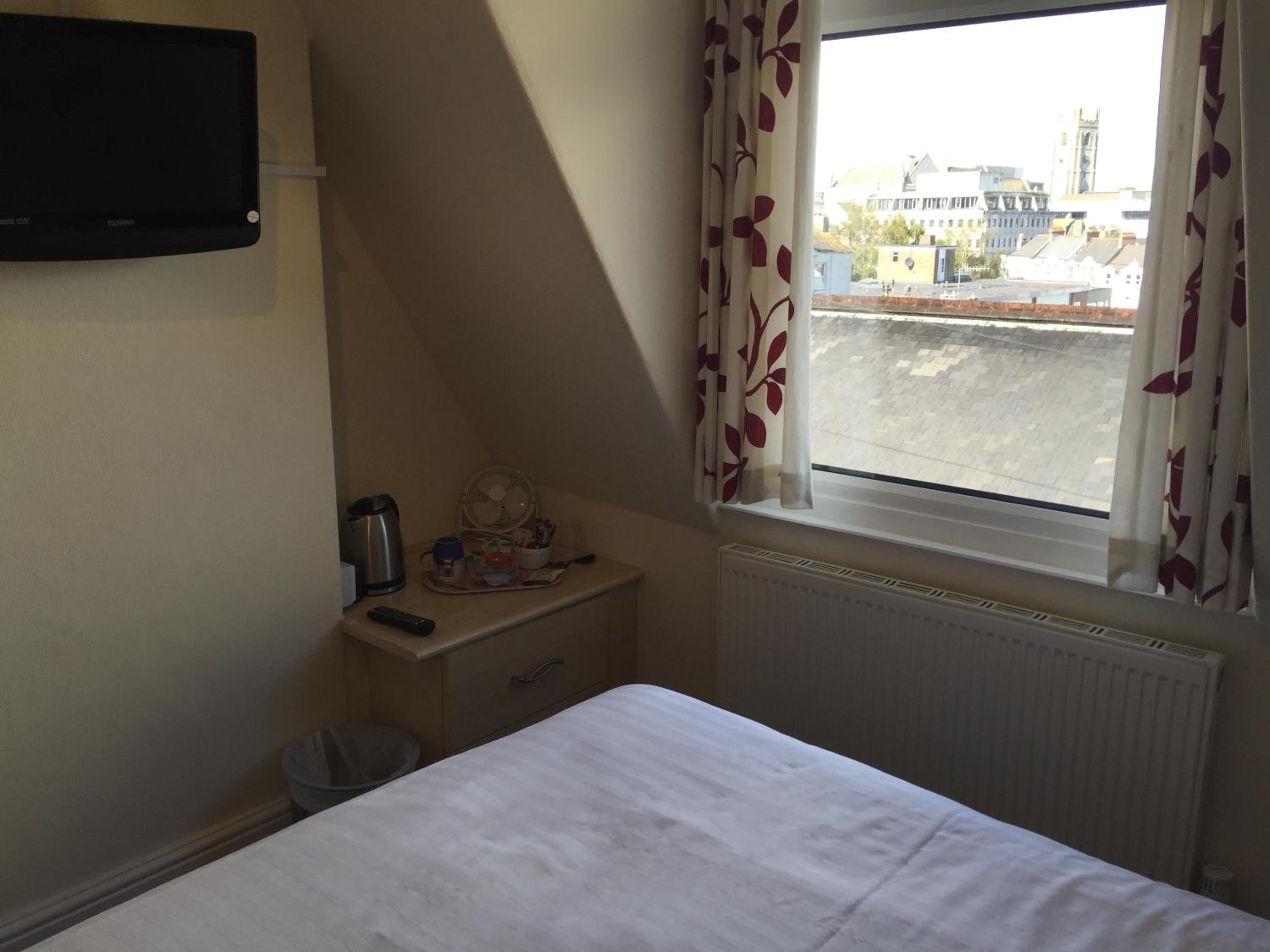Double Room with Private Bathroom photo 2