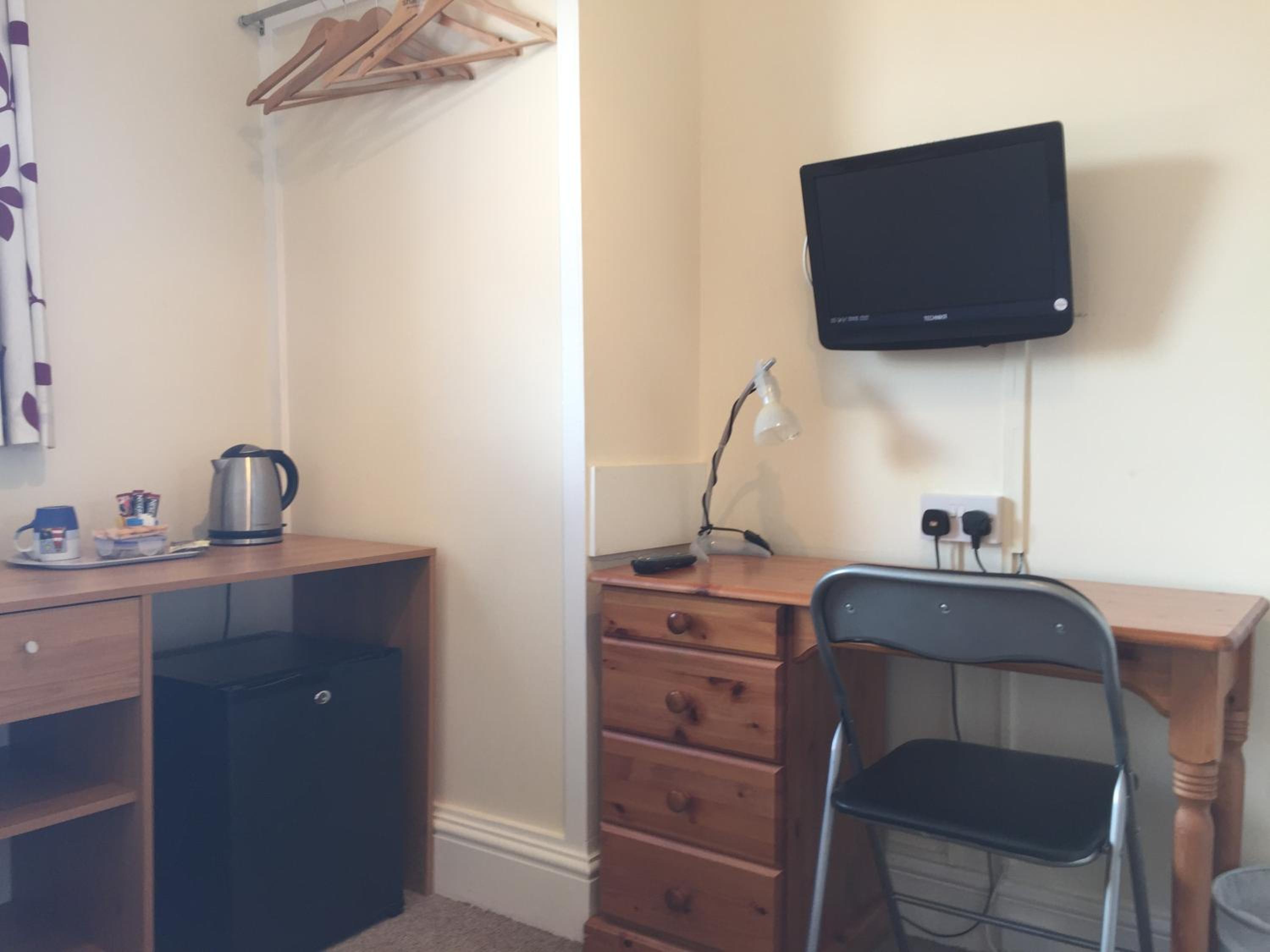Single Room photo 3