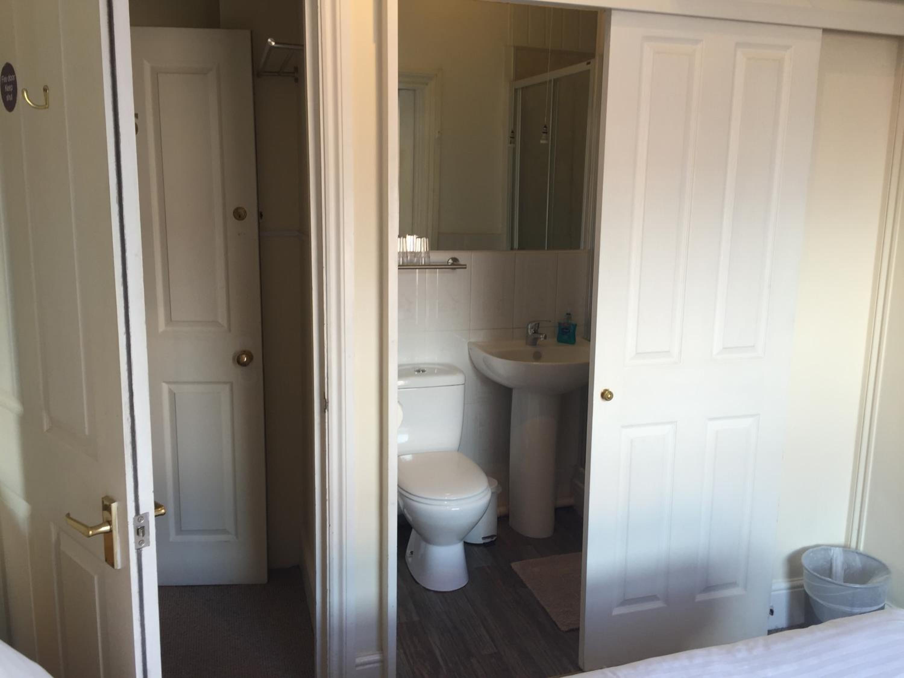 Standard Double Room photo 2