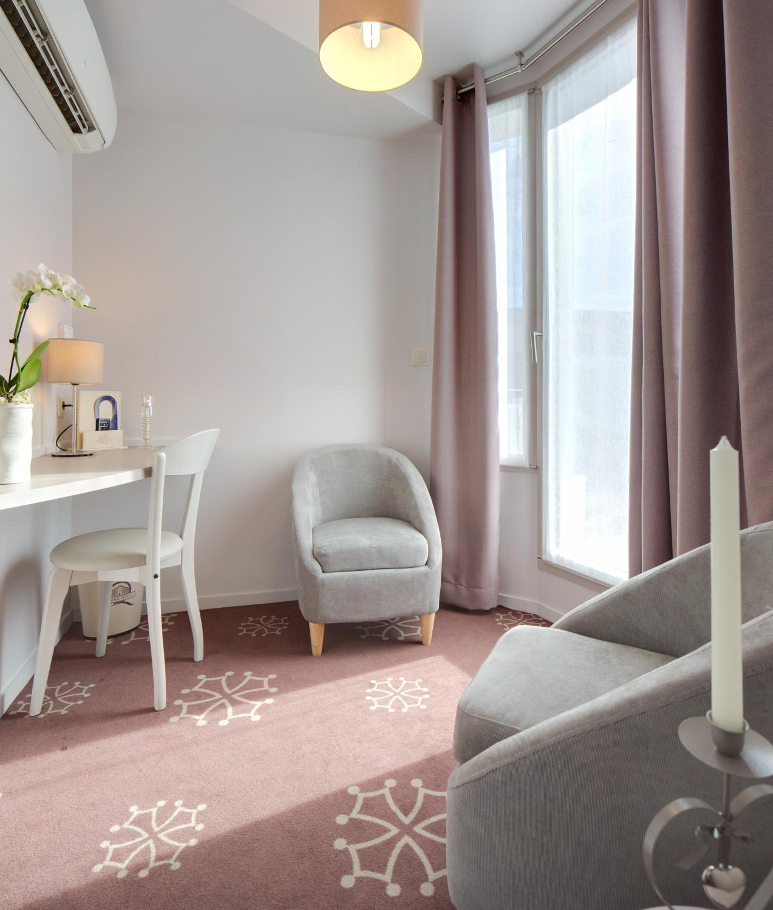 Double Room with Terrace - Photo 4