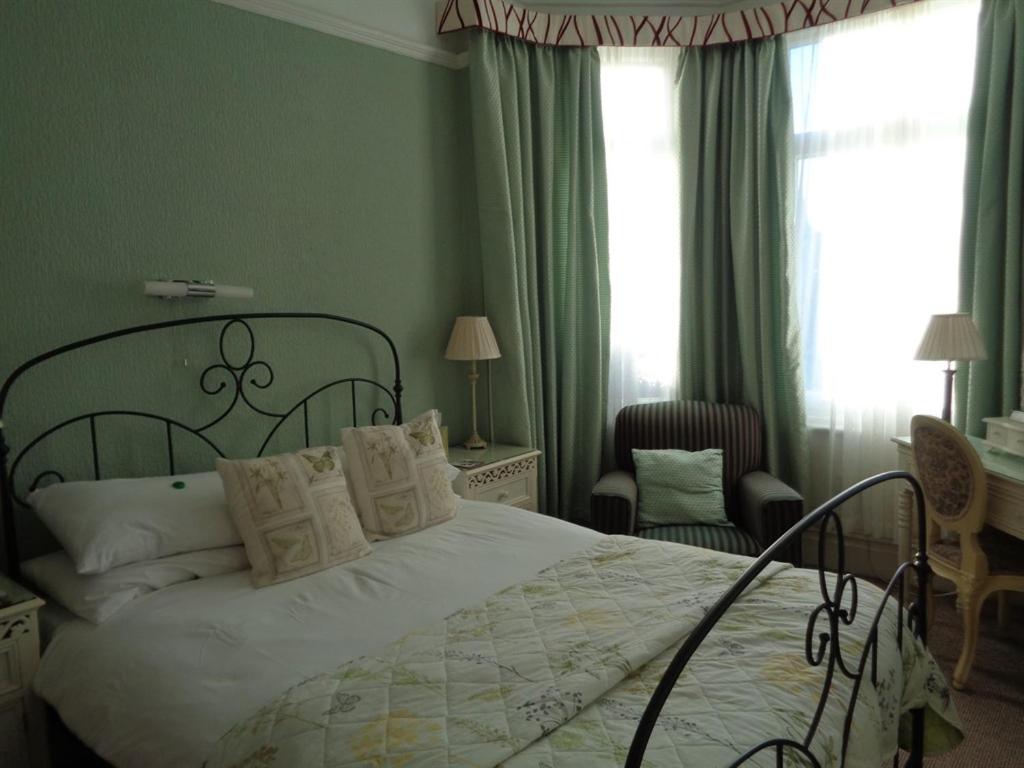 Double Room with Private Bathroom photo 3