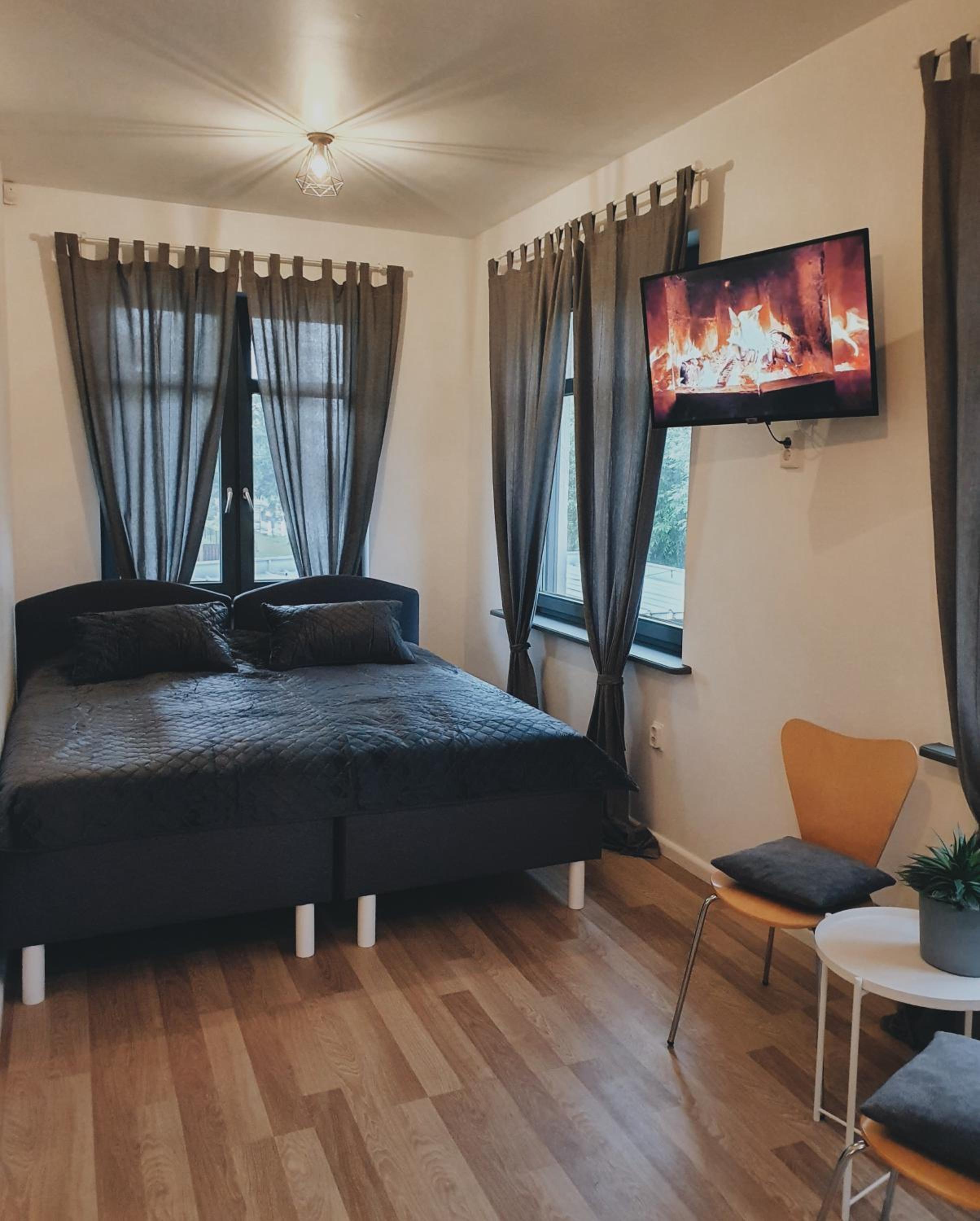 Superior Triple Room with King Bed and Extra Bed  - Photo 6