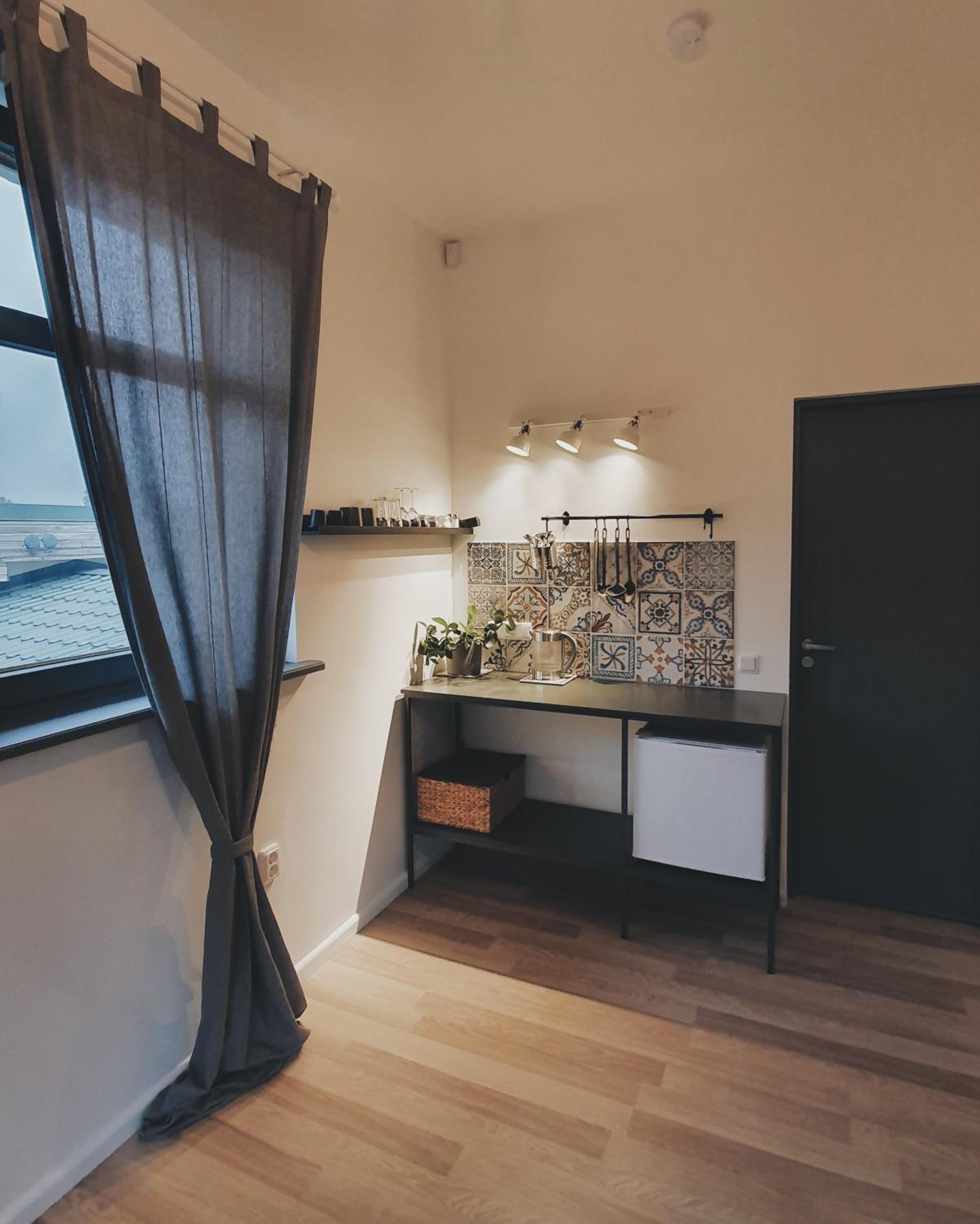 Superior Triple Room with King Bed and Extra Bed  - Photo 8