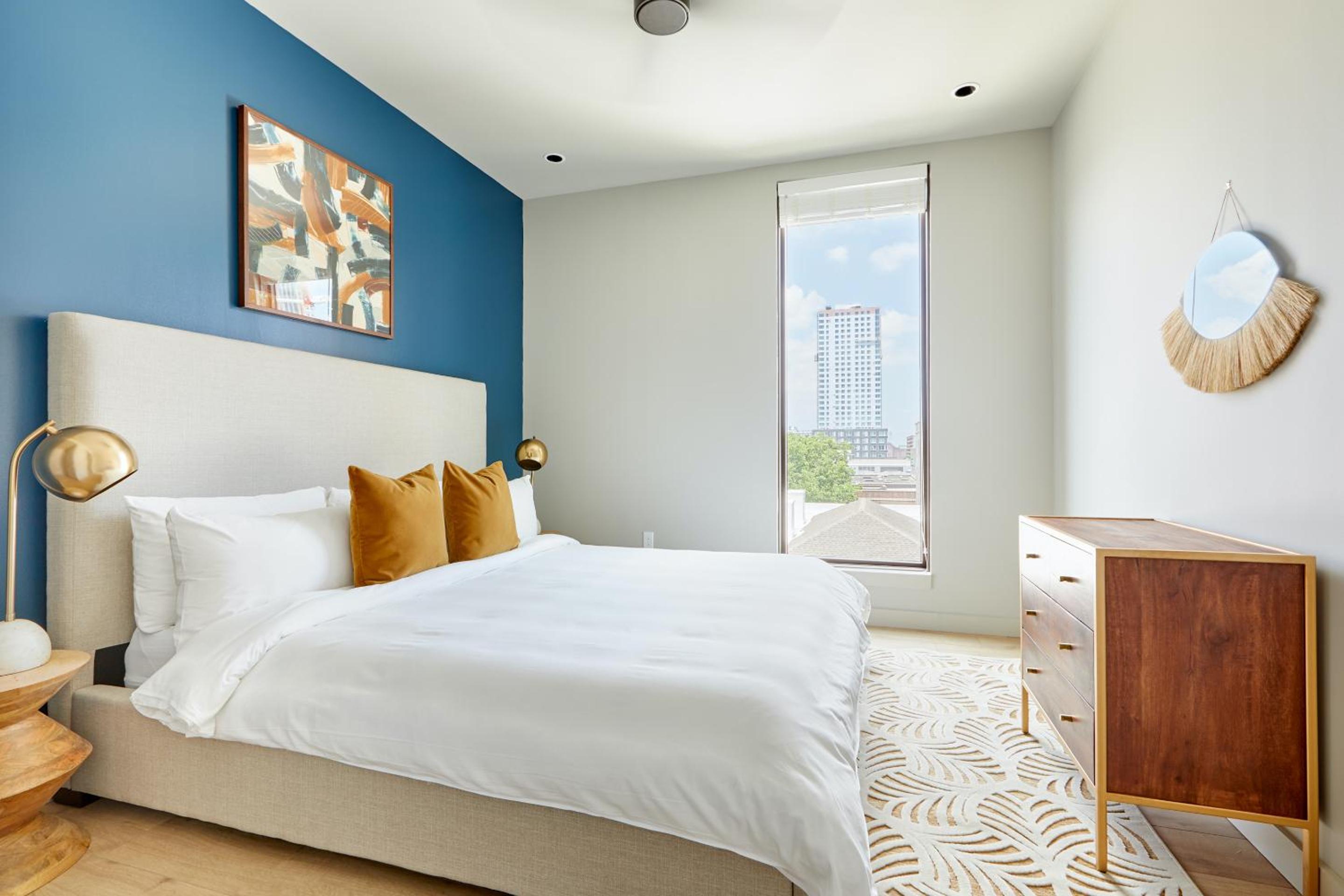 Three-Bedroom Apartment With Balcony