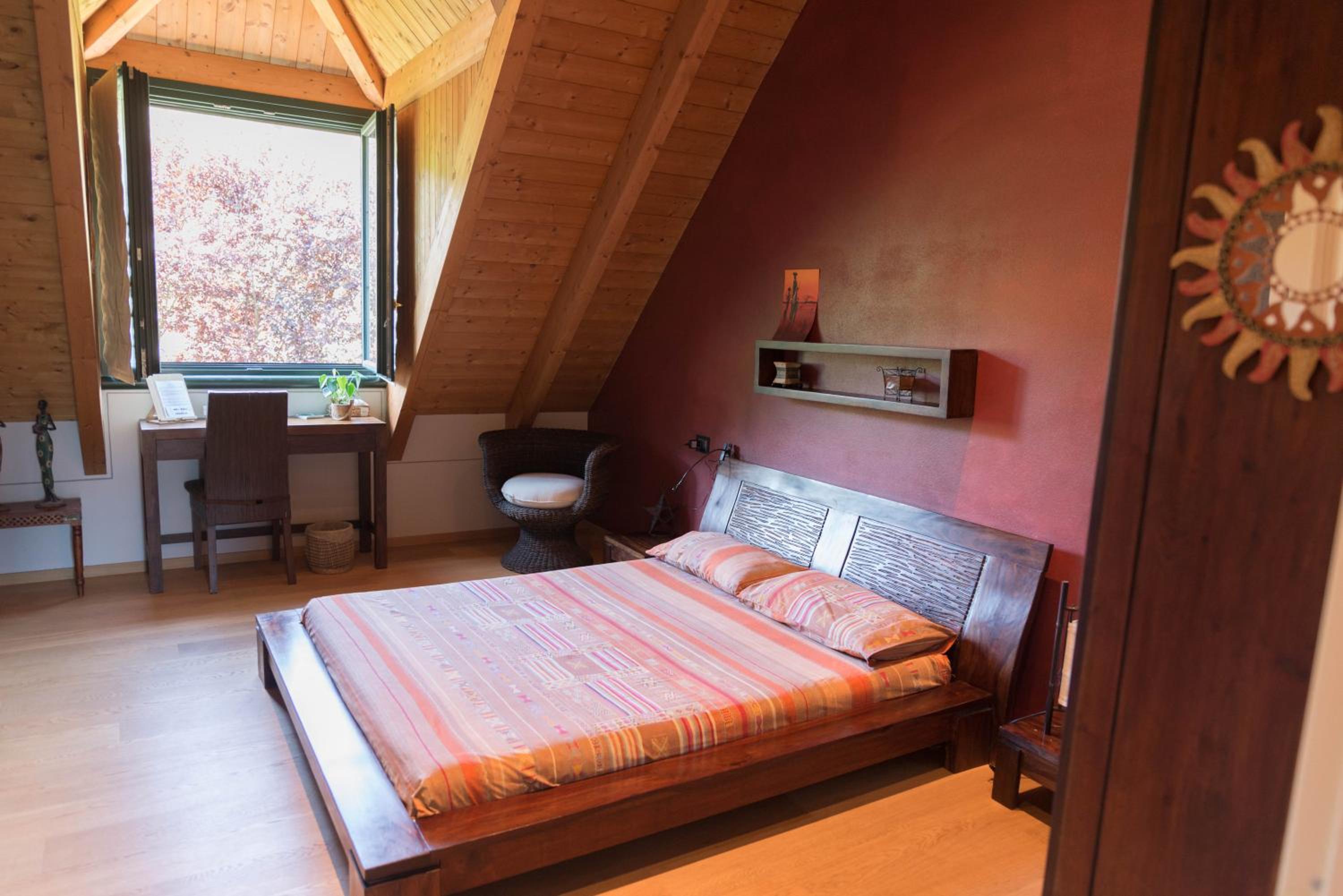 Large Double Room photo 1