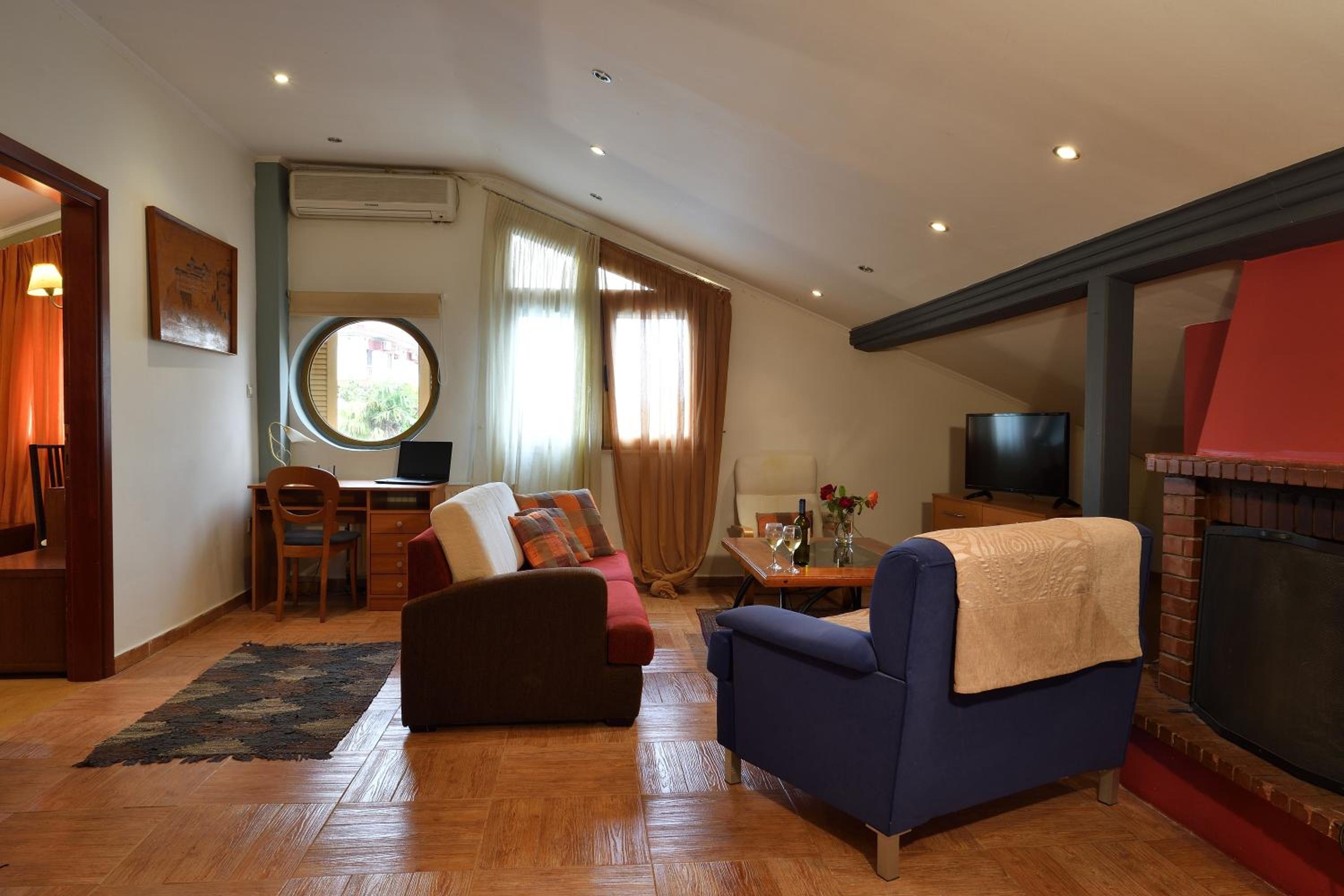 Apartment (4 Adults) - Photo 6