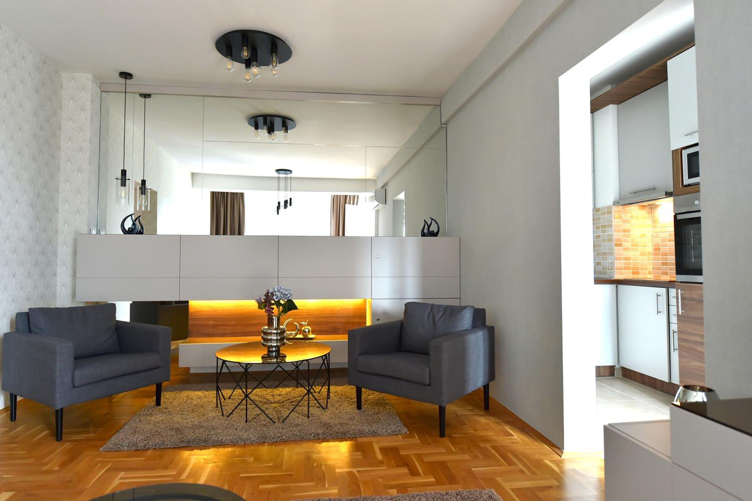 Apartment with Balcony photo 1