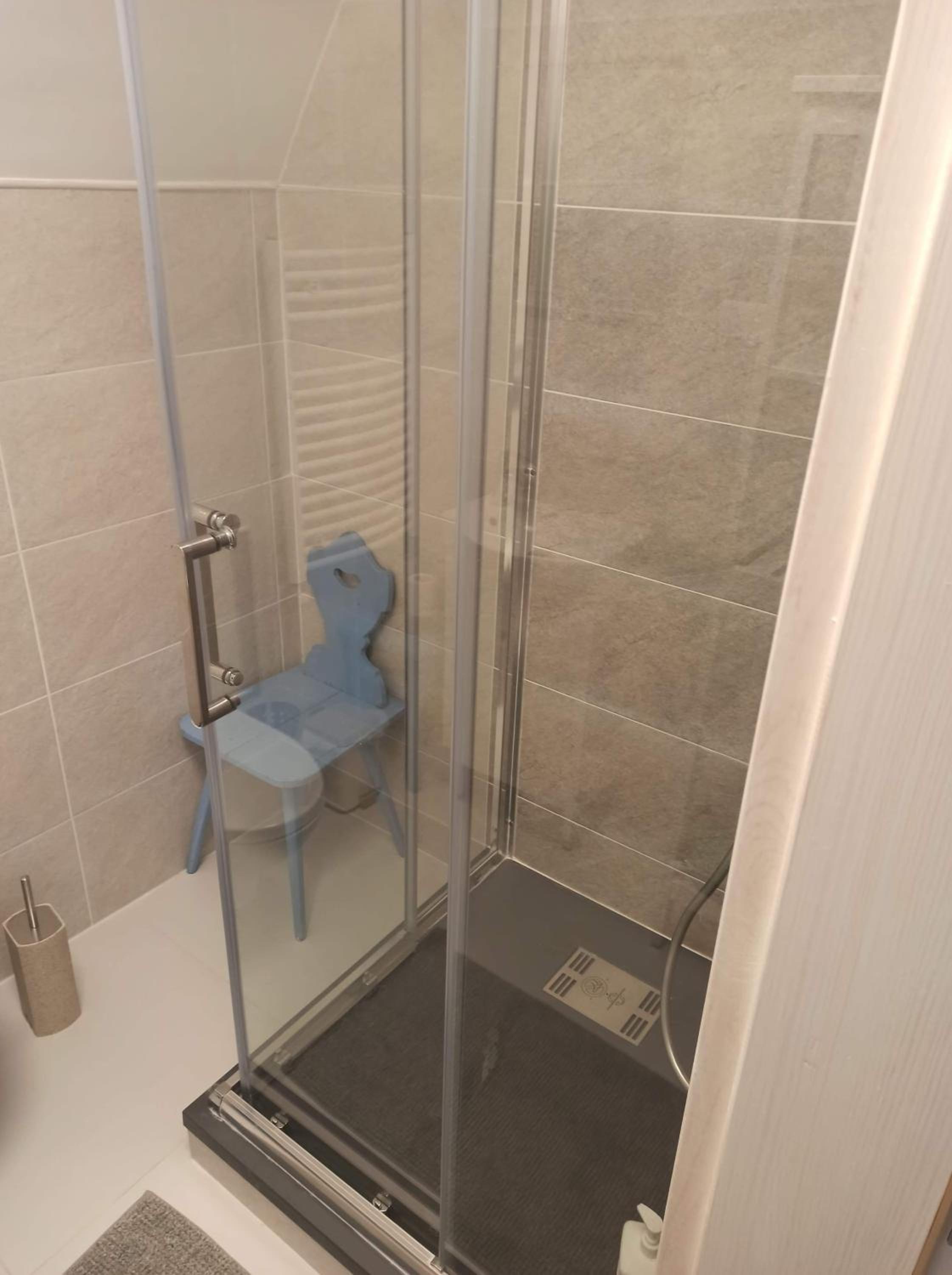 Family Room with Bathroom photo 3