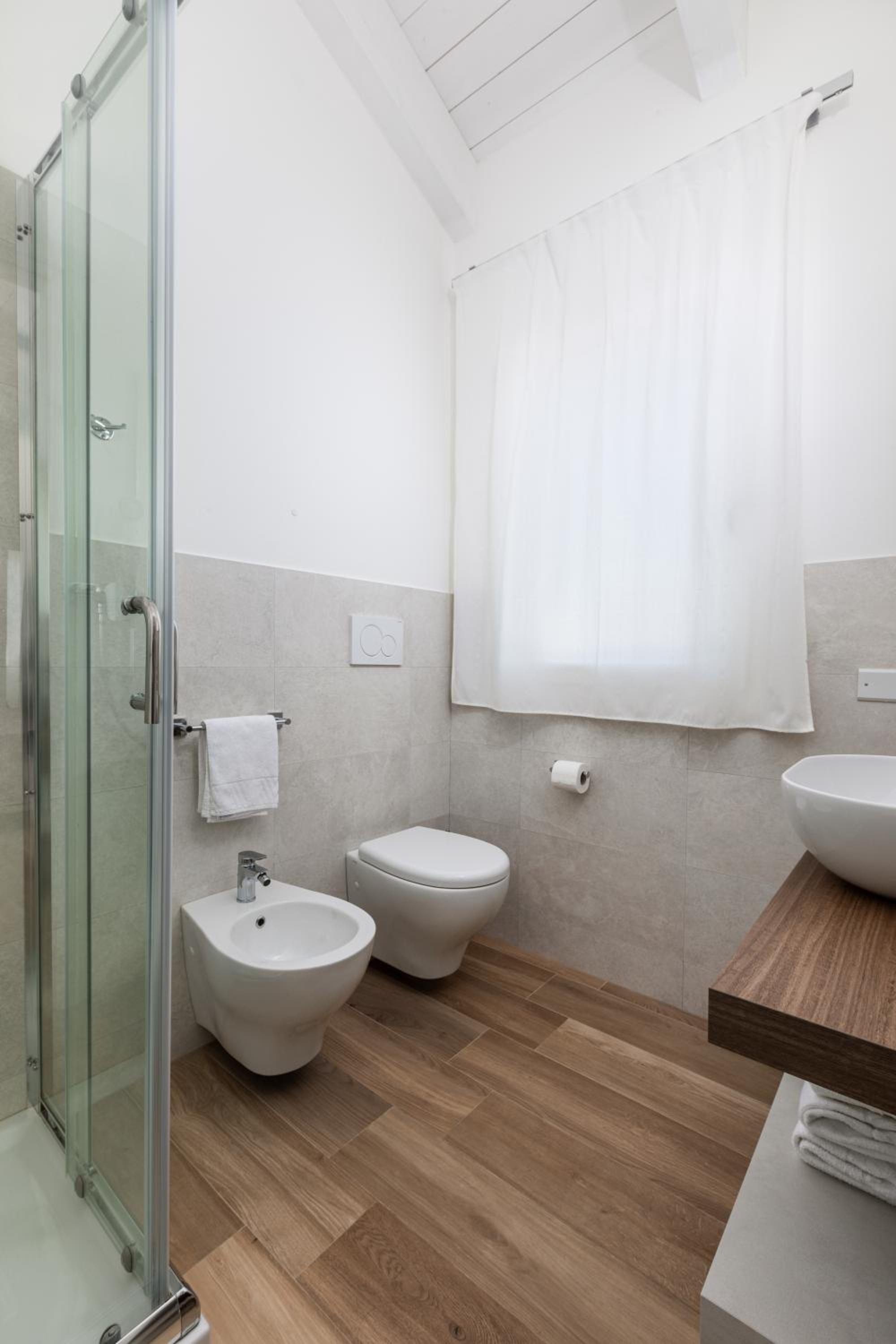 Double or Twin Room - Photo 3