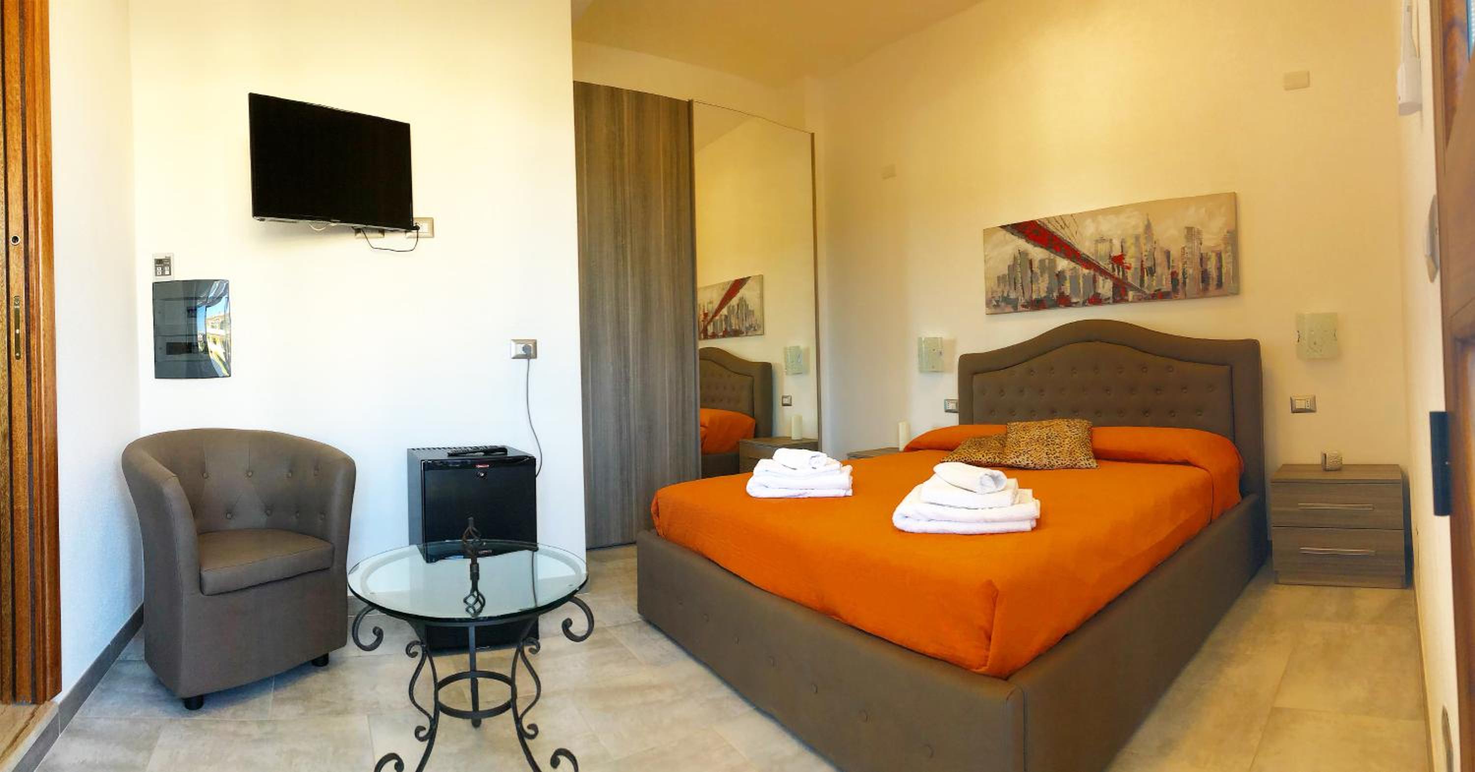 Double Room with Private Bathroom - Photo 1