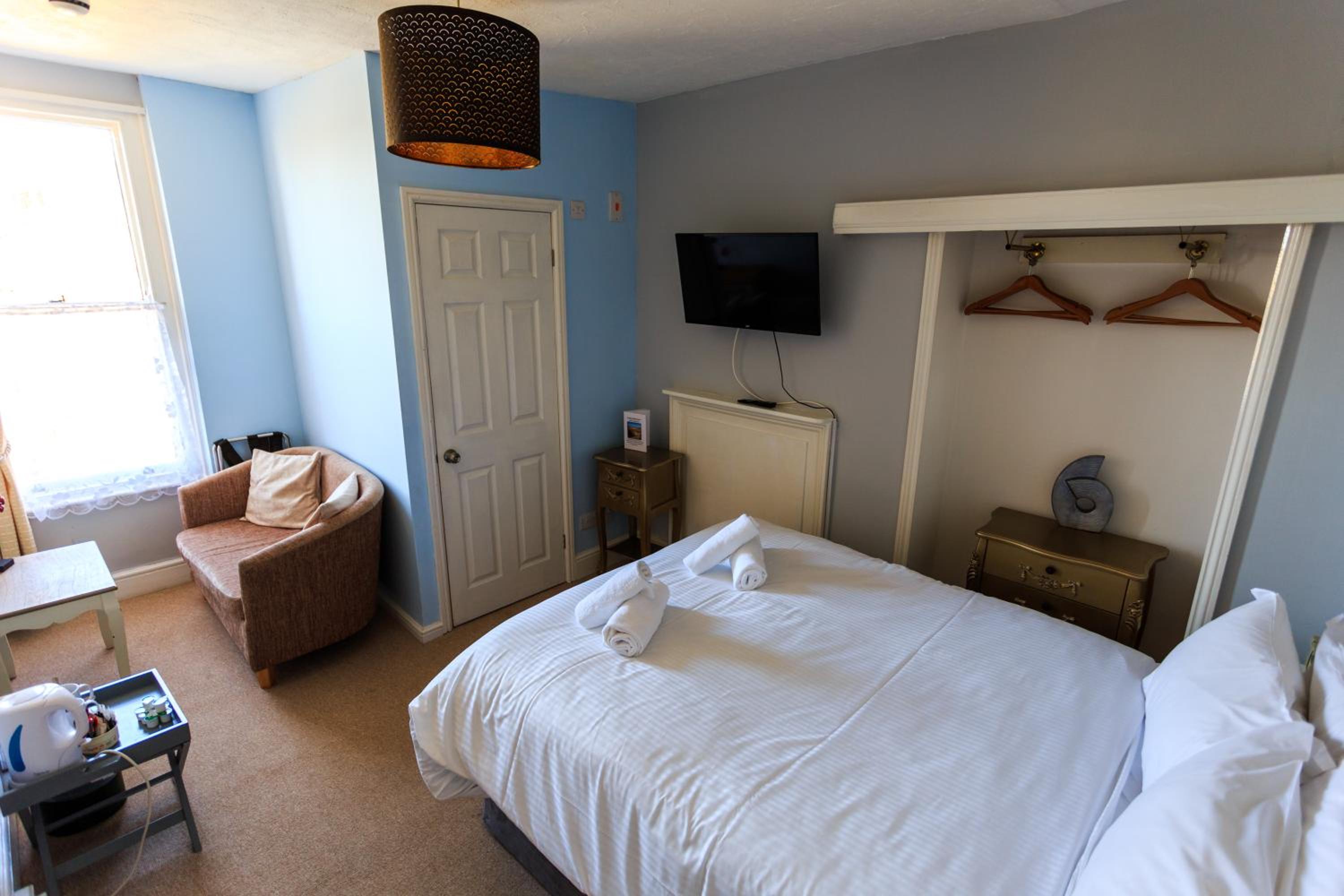Double Room with Private Bathroom photo 1