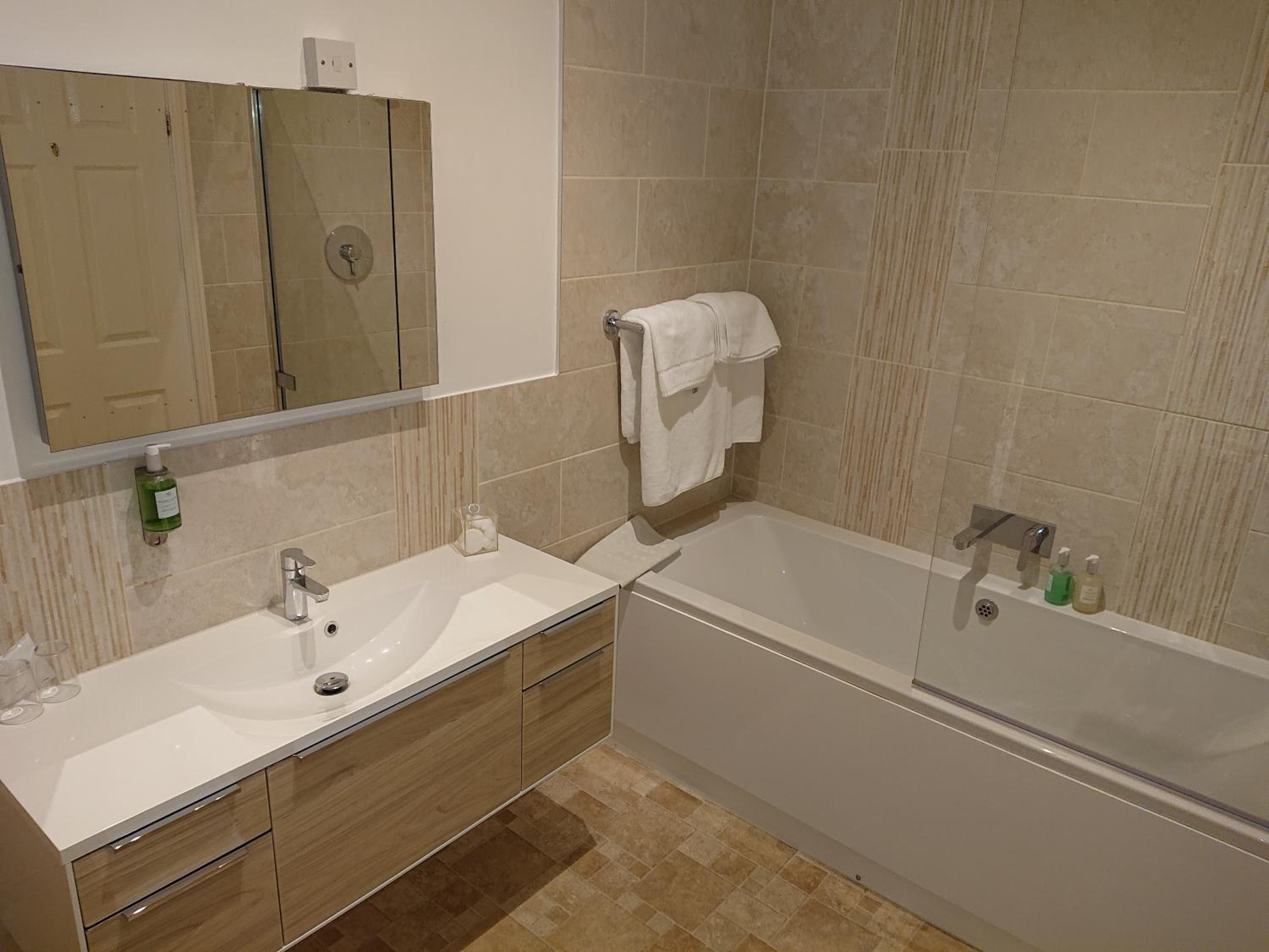 Superior Double or Twin Room with Garden View - Photo 5