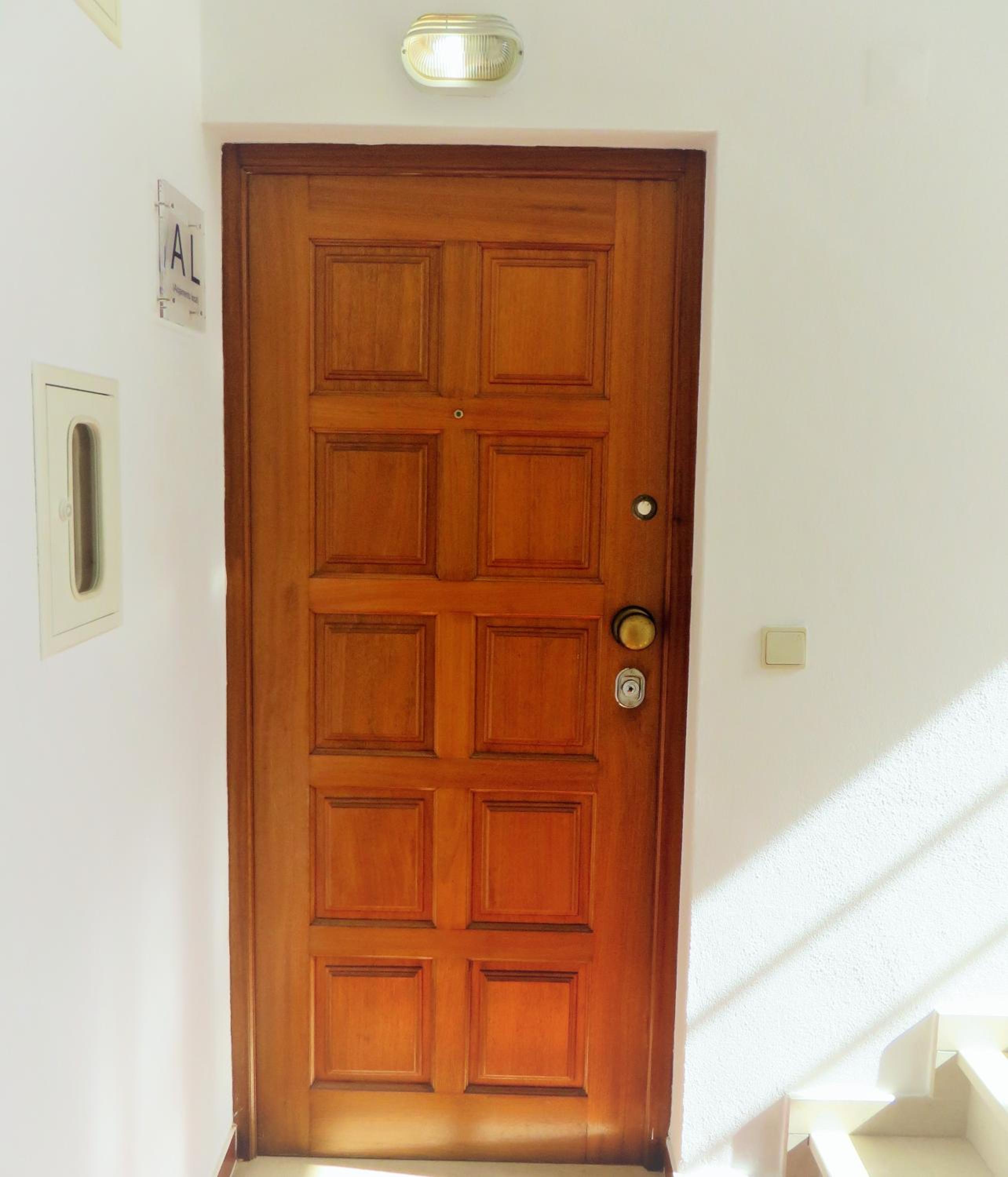 One-Bedroom Apartment - Photo 38