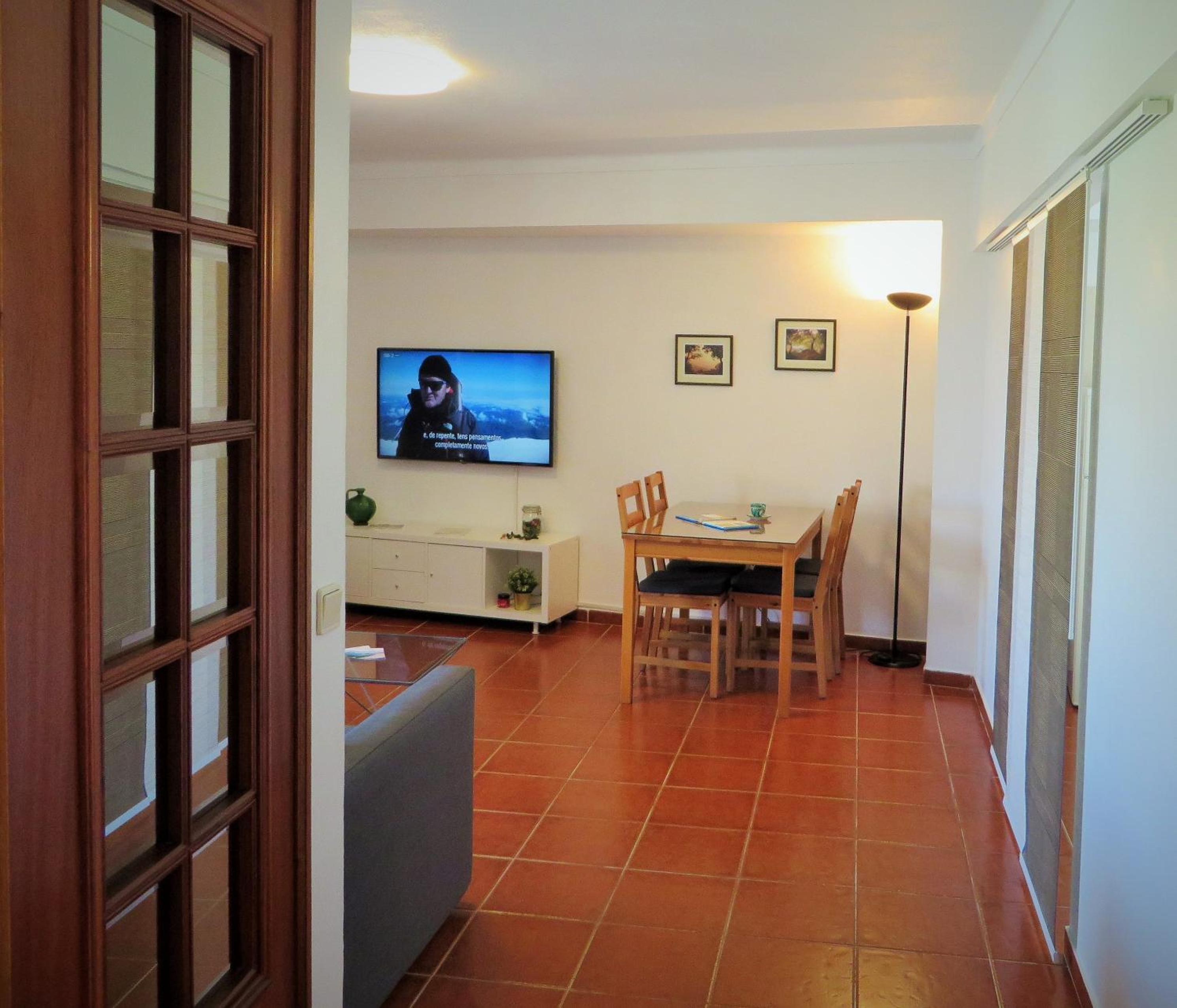 One-Bedroom Apartment - Photo 14