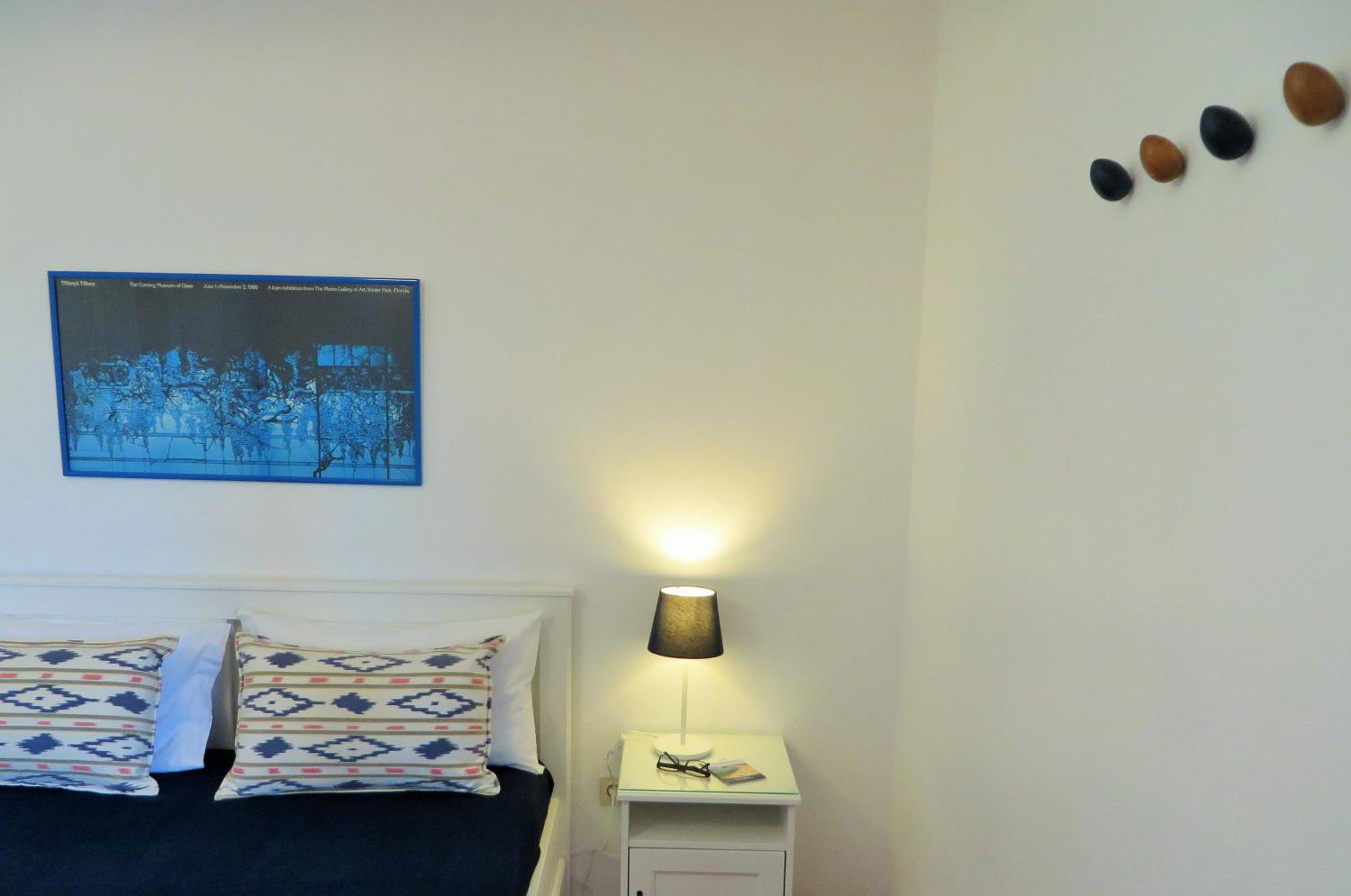 One-Bedroom Apartment - Photo 4