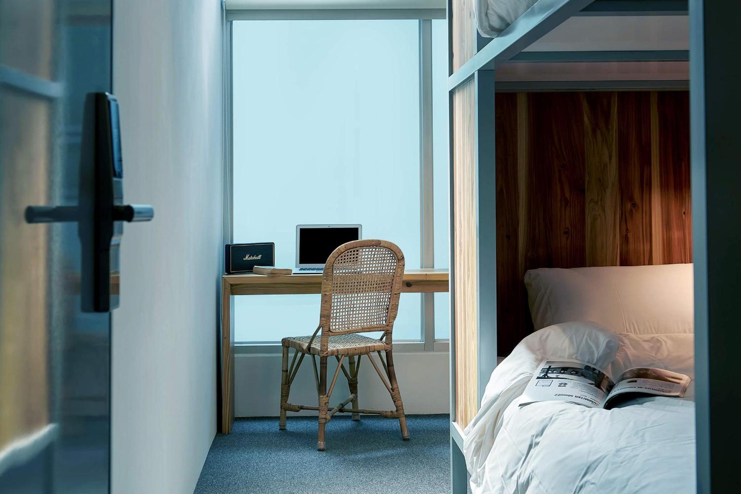 Twin Room with Shared Bathroom photo 3