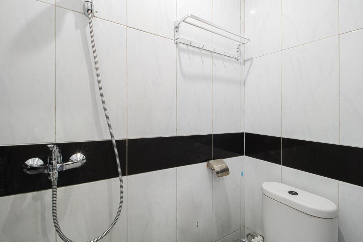 Standard Double Room - Photo 8