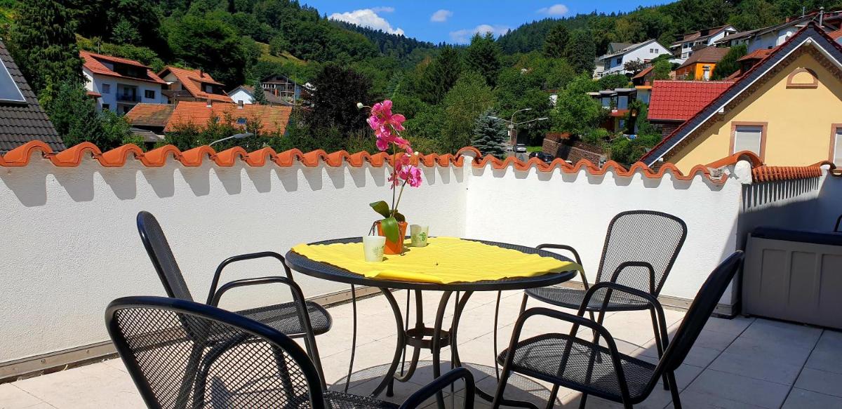 Apartment with Terrace photo 2