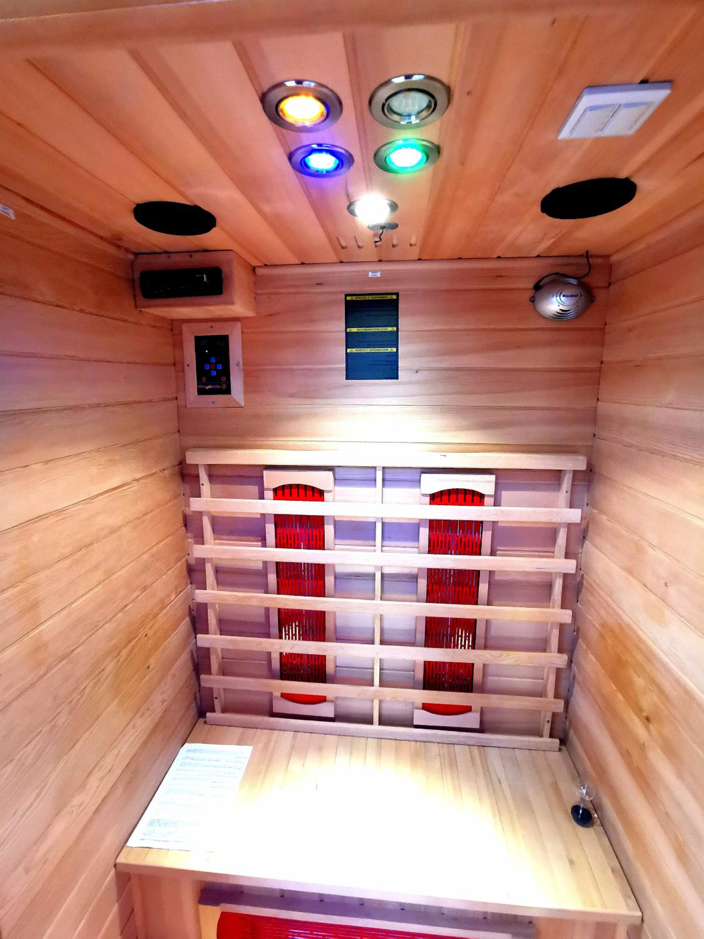 One-Bedroom House - Photo 5