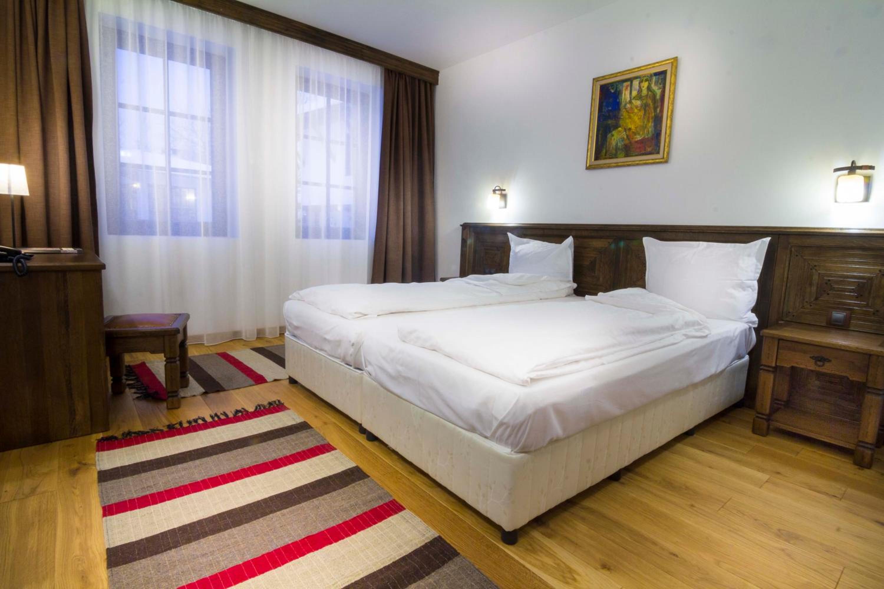 Deluxe Double Room - Photo 5