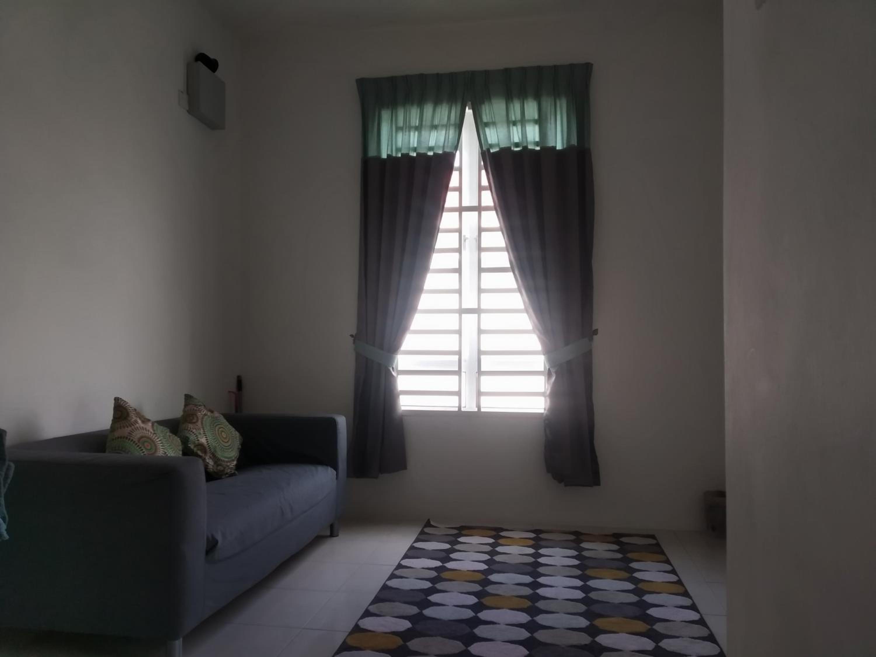 Queen Room photo 2