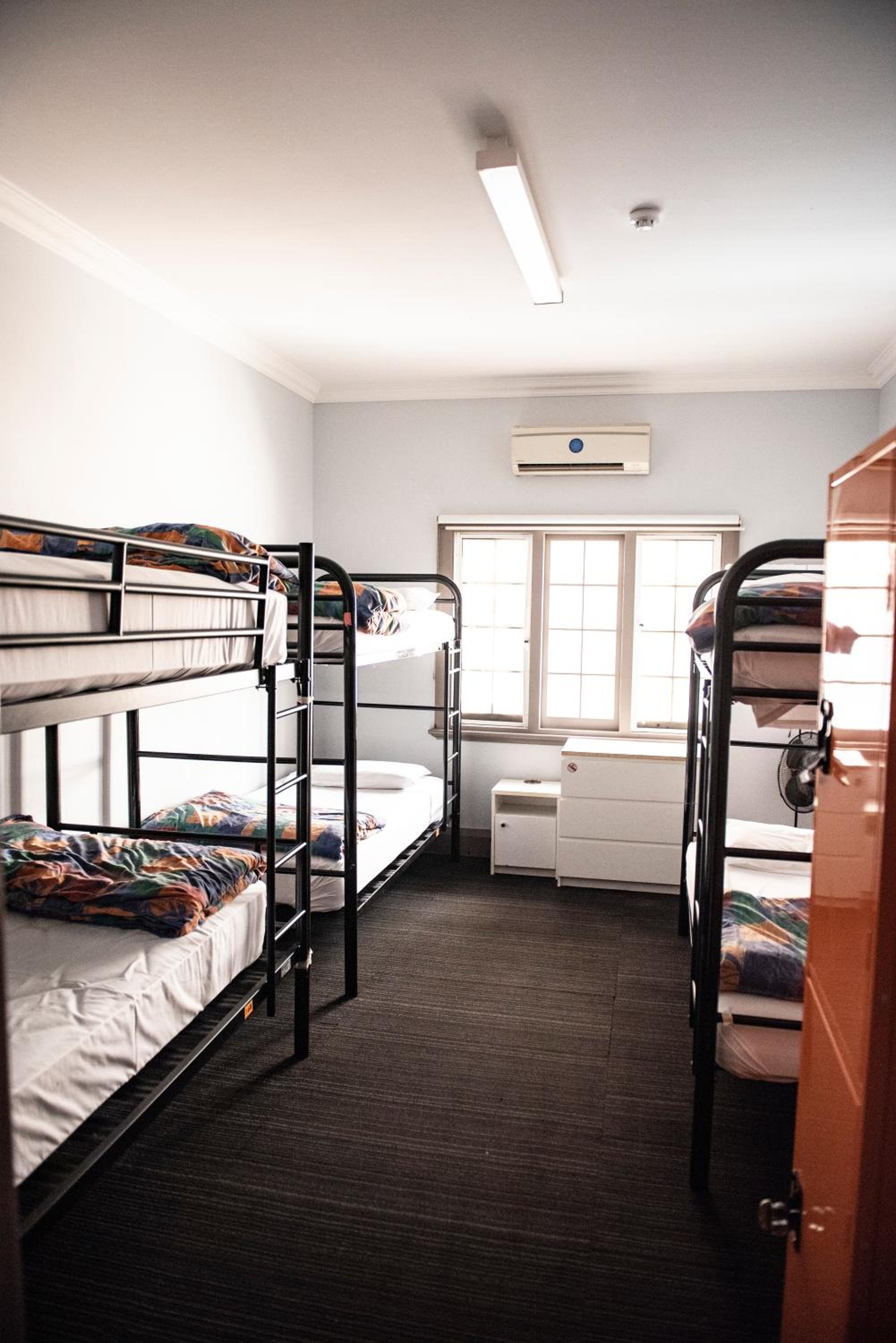Bed in 4-Bed Mixed Dormitory Room