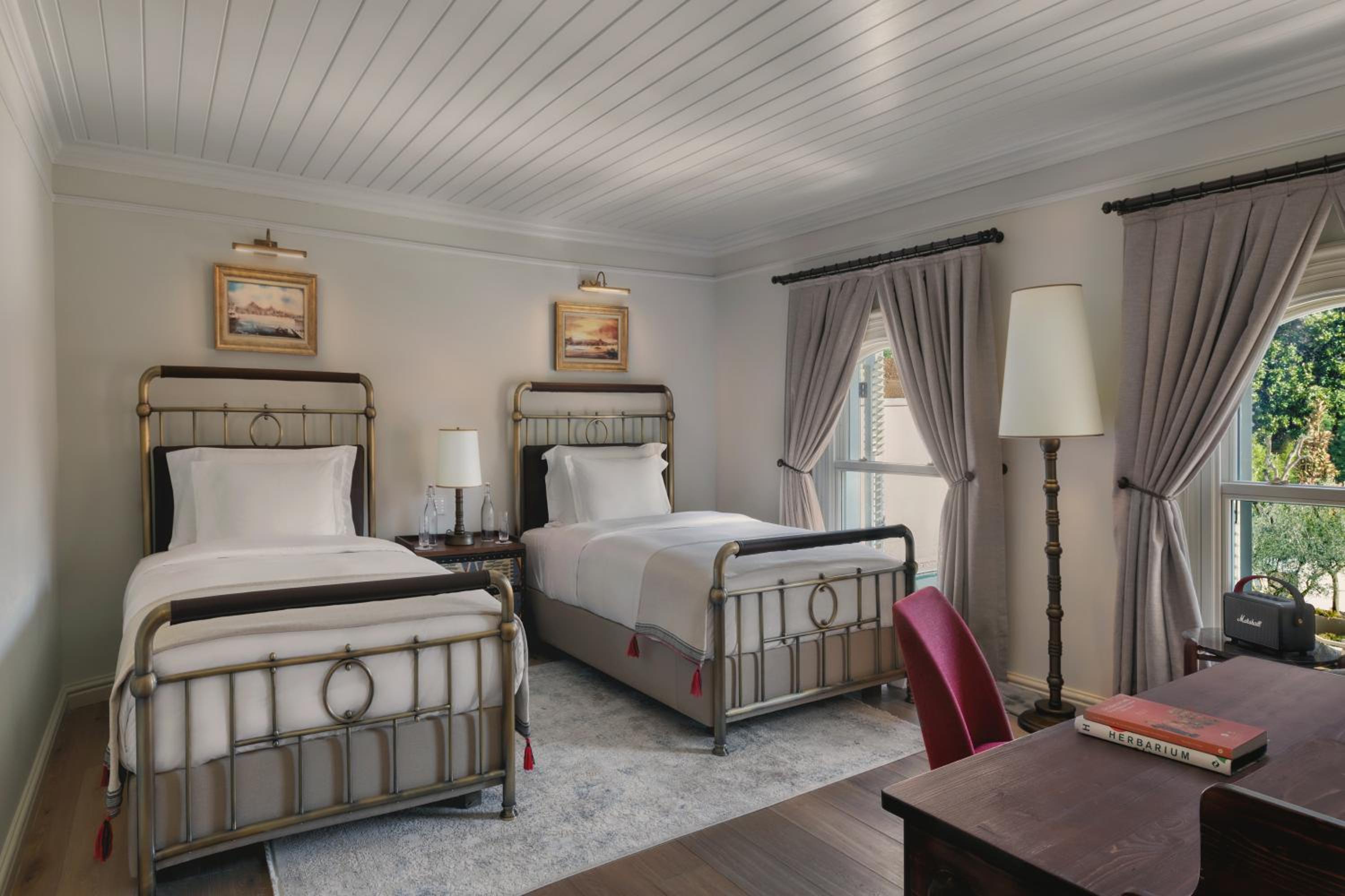 Deluxe Twin Room photo 1