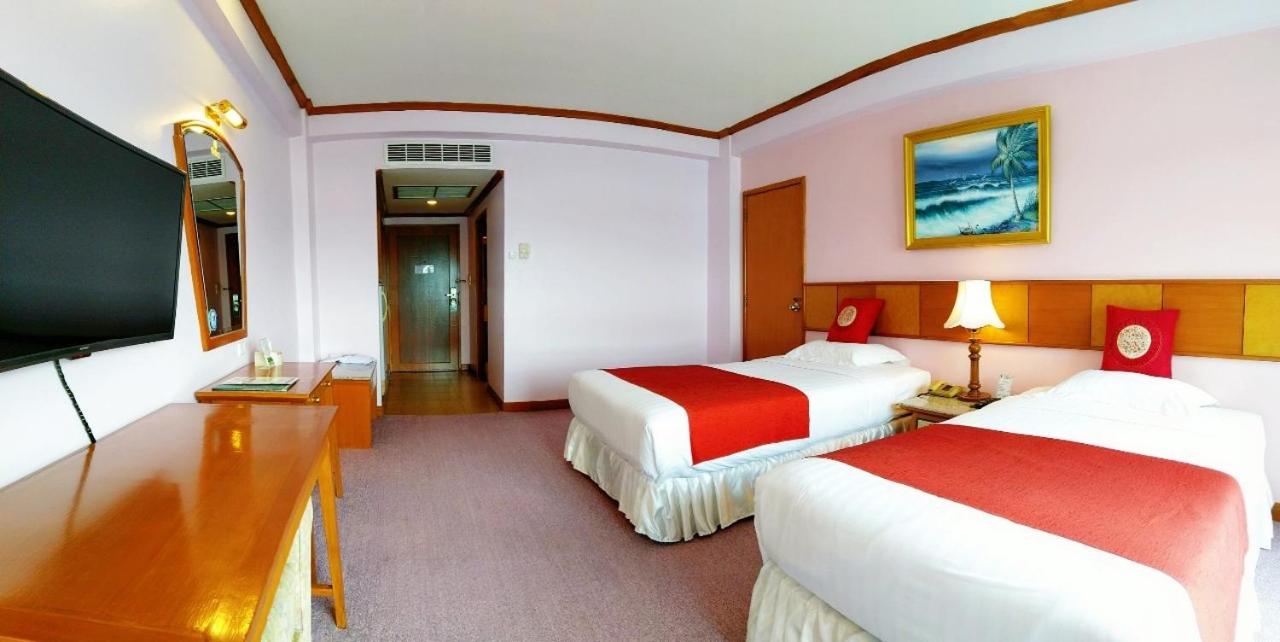 Deluxe Twin Room - Photo 4