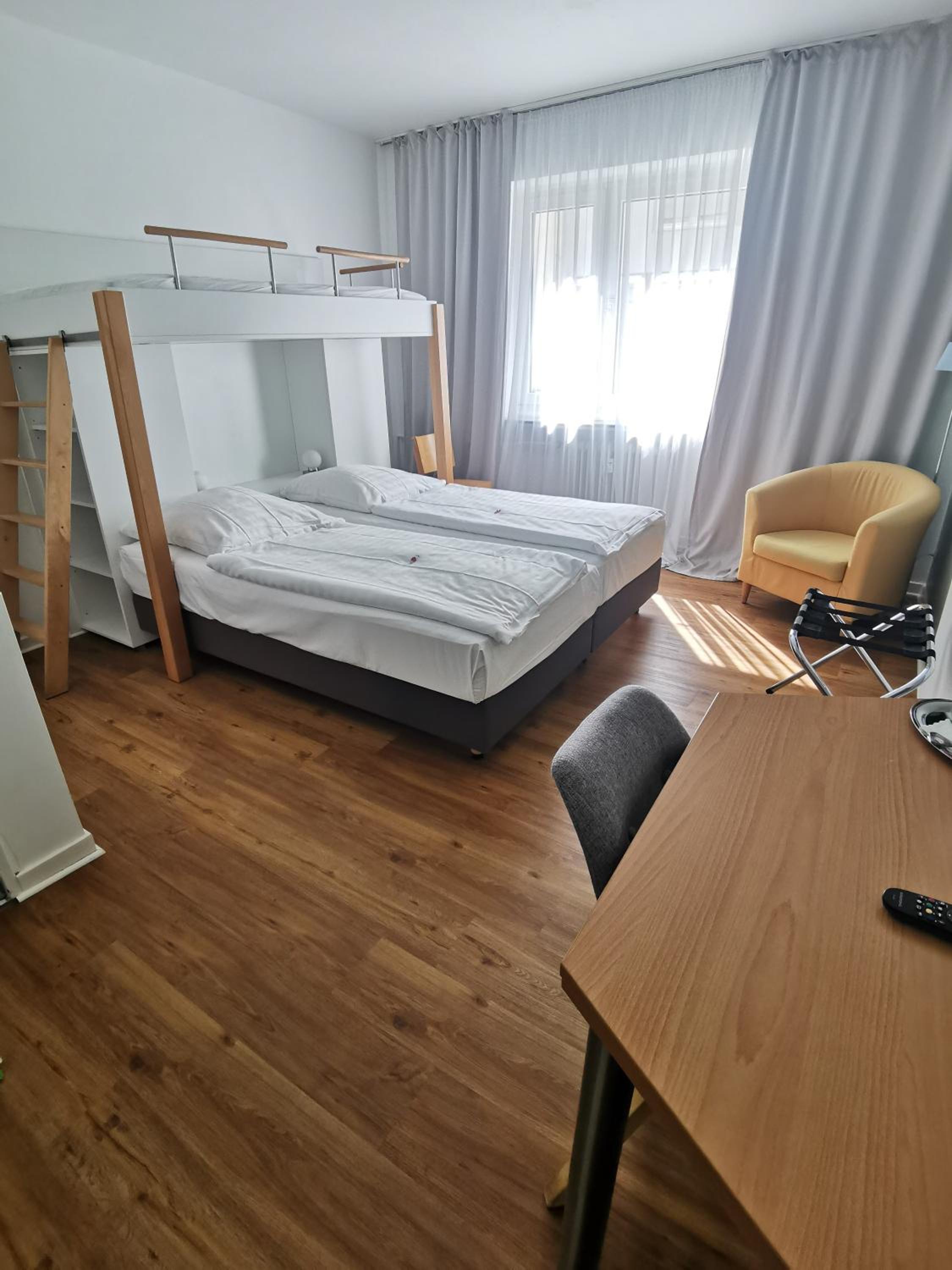 Triple Room - Photo 2