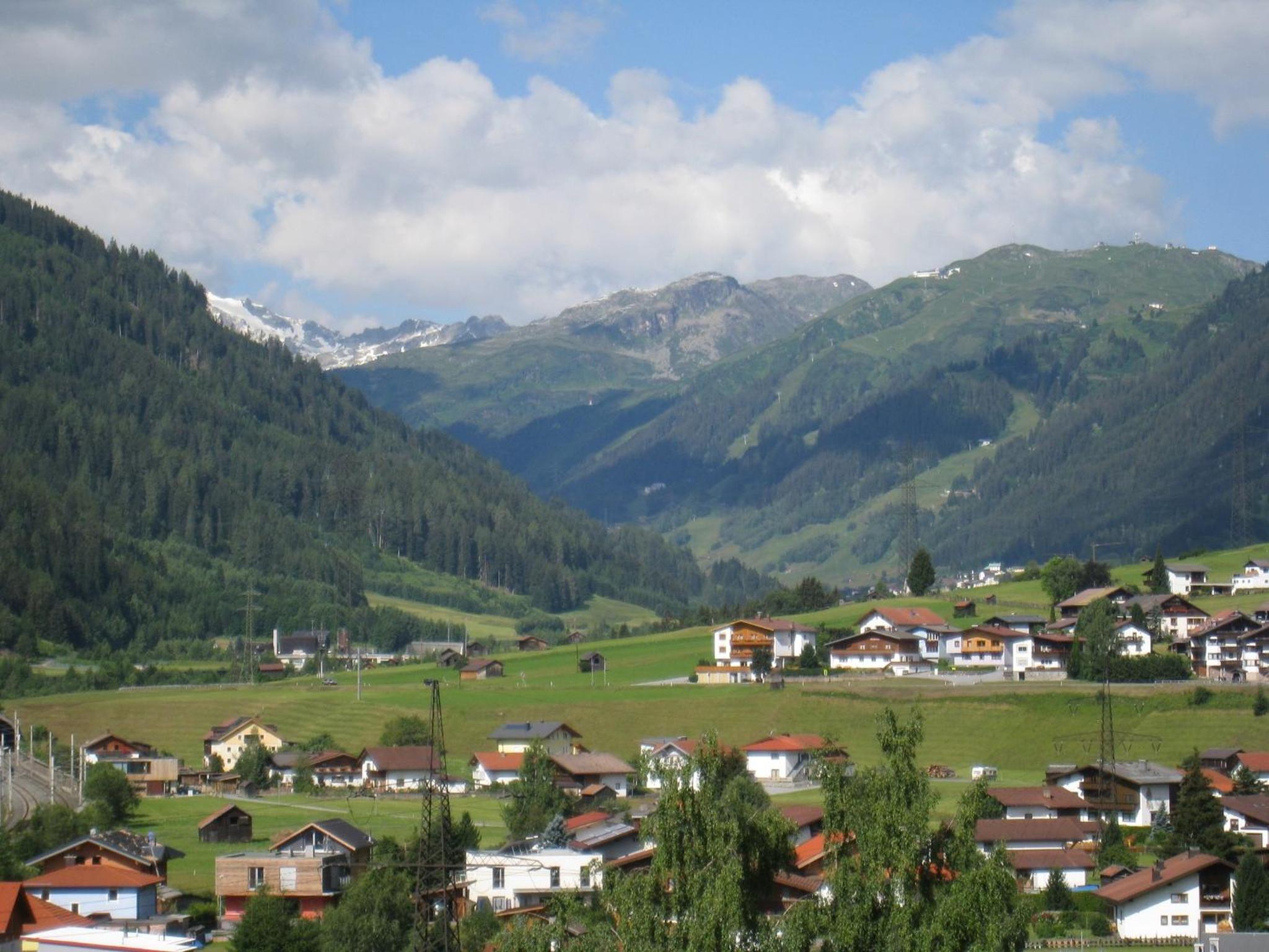 Double Room with Balcony photo 2