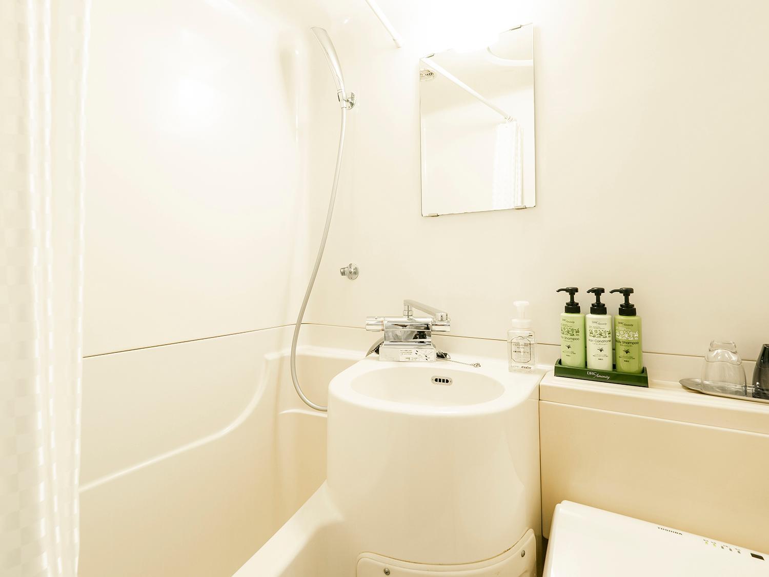 Triple Room - Non-Smoking photo 2