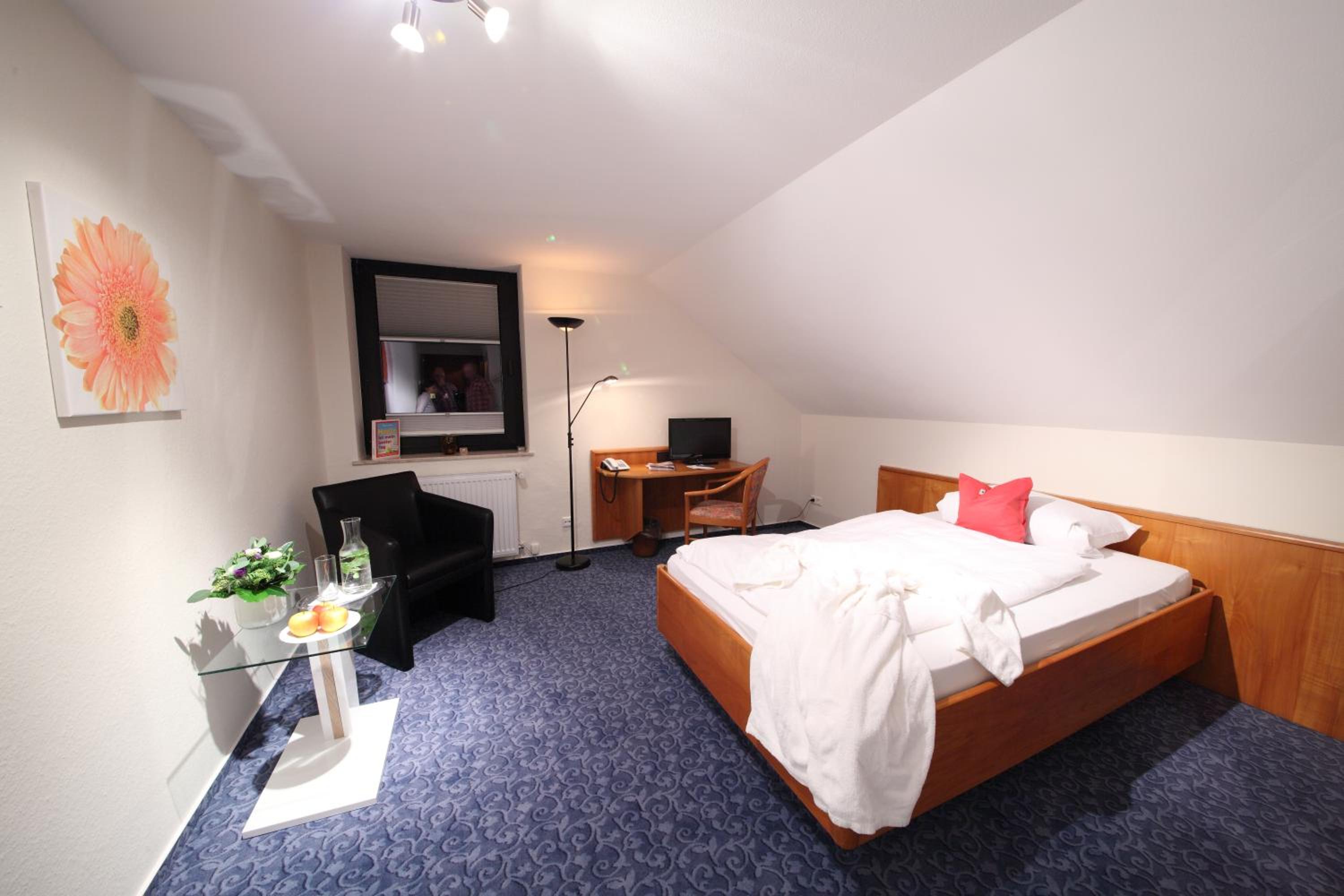 Single Room photo 3