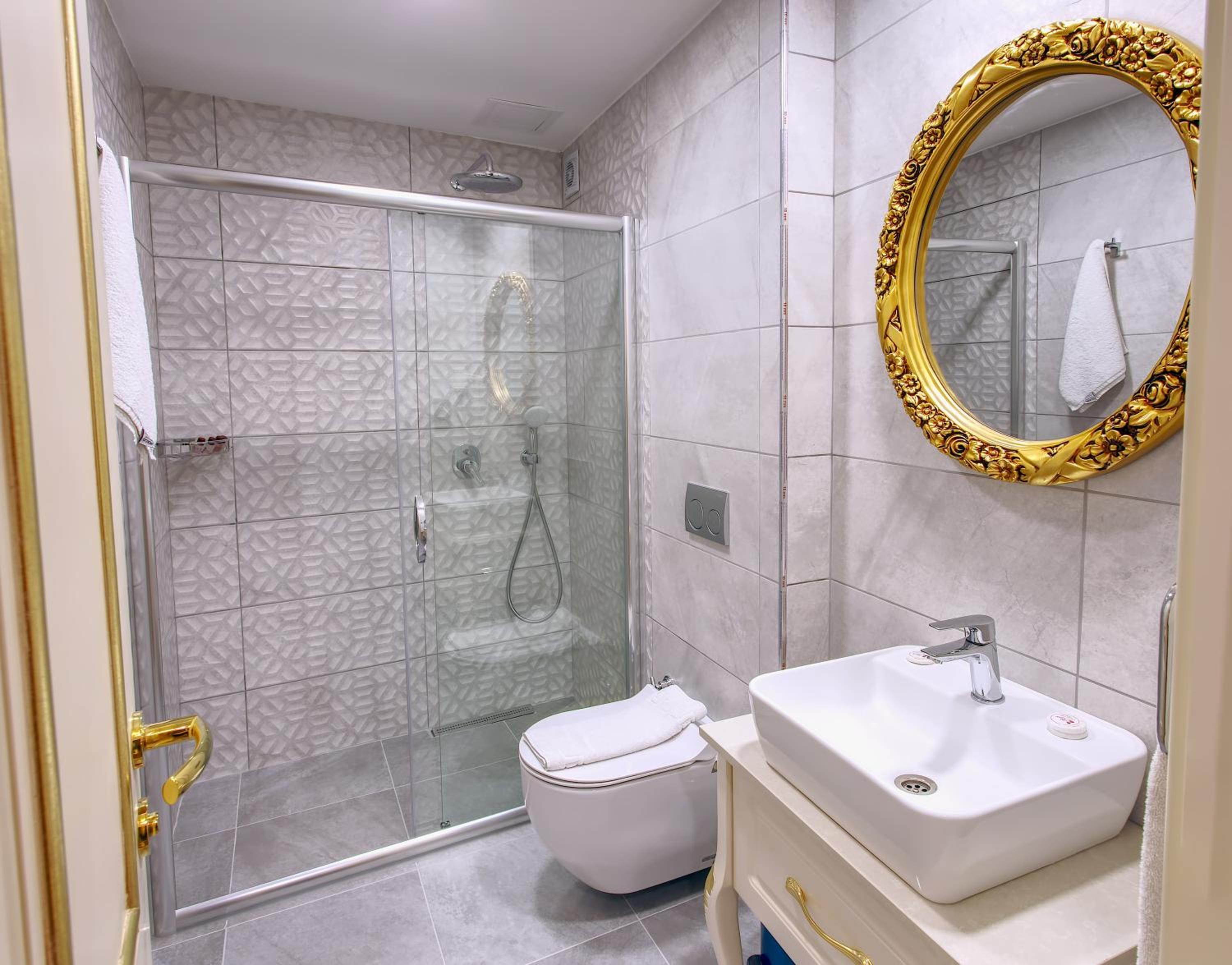 Standard Twin Room photo 2