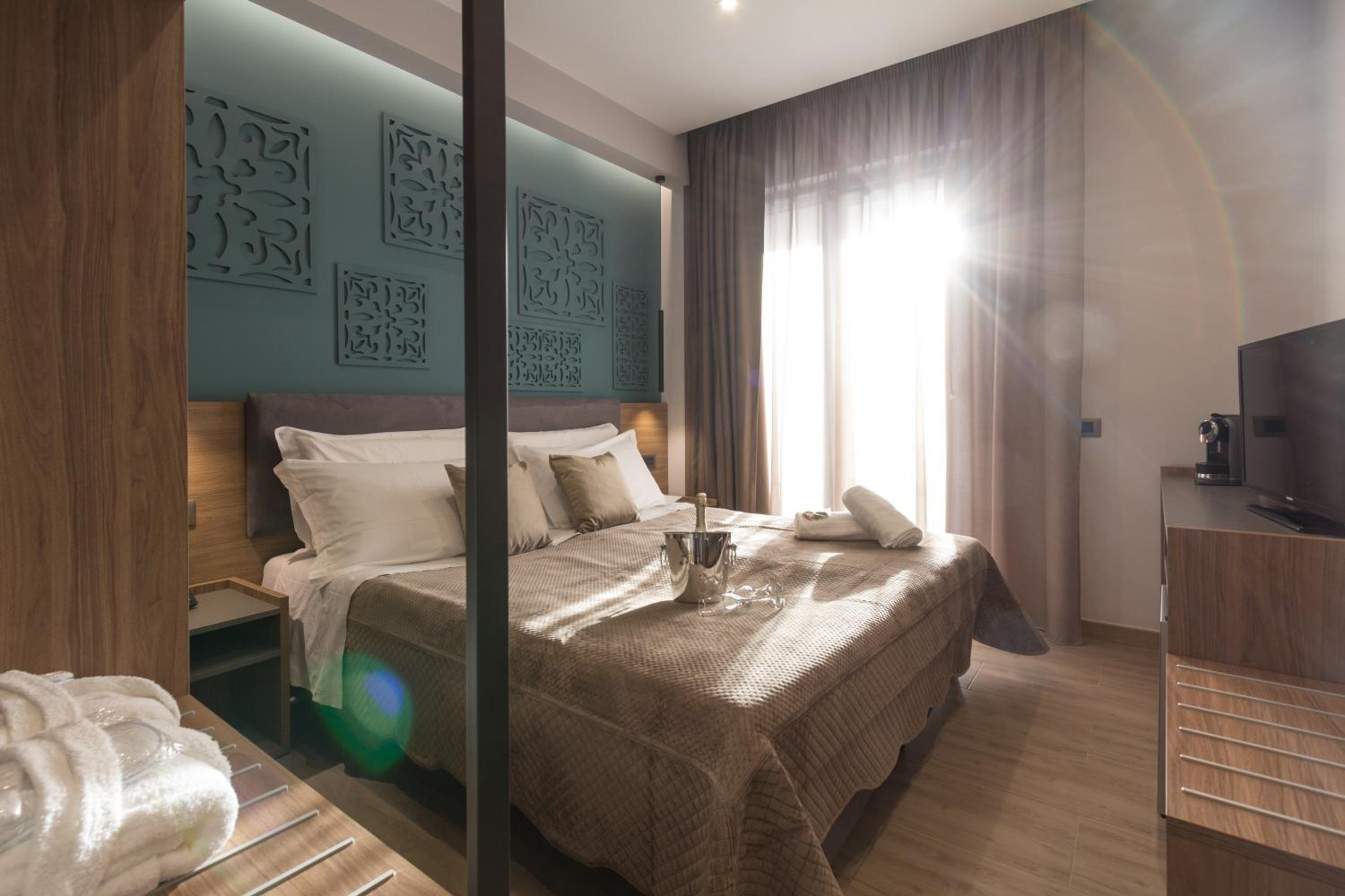 Deluxe Double or Twin Room with Balcony