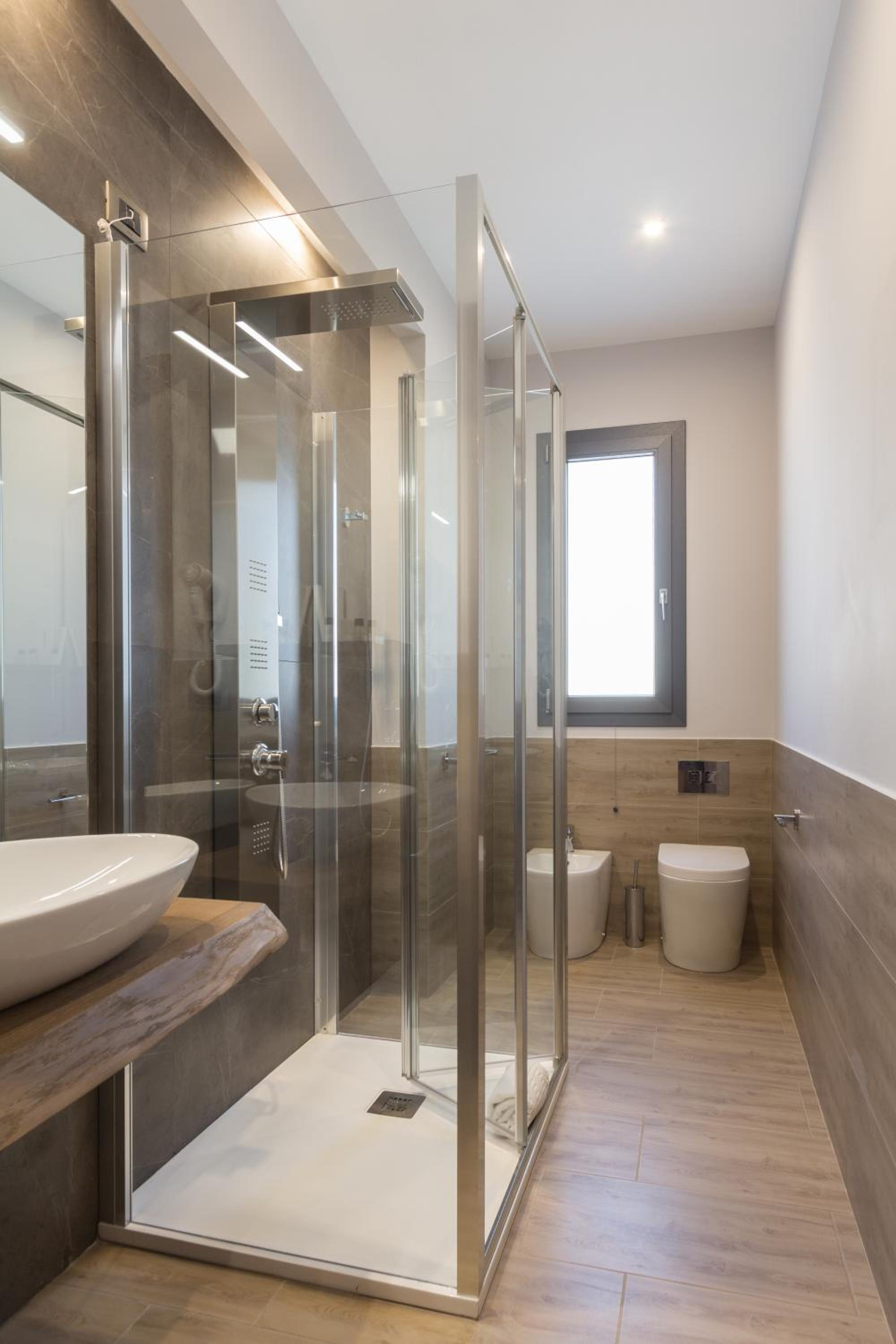 Double or Twin Room - Photo 15