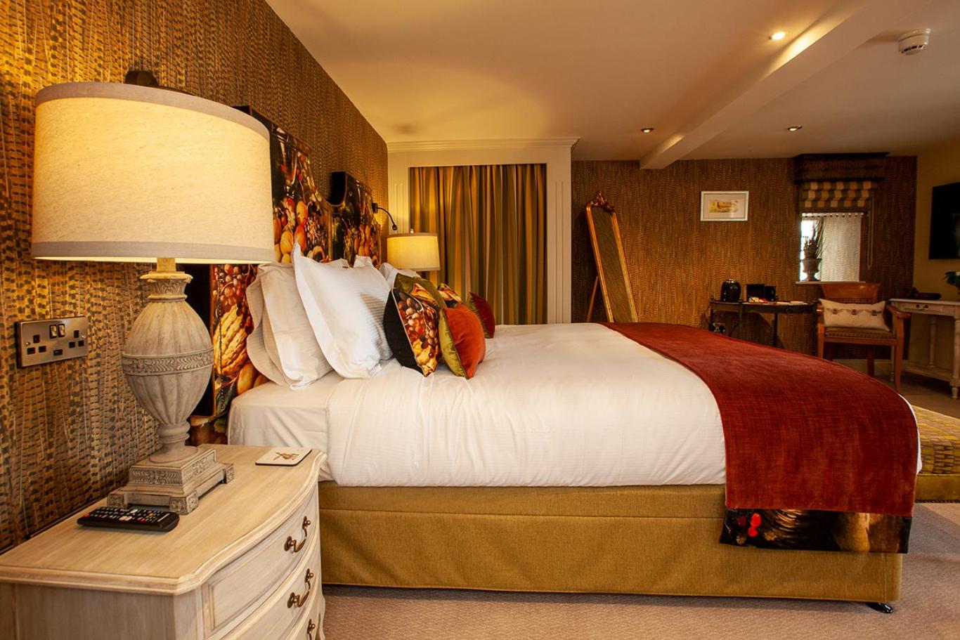 Luxury Double or Twin Room photo 2