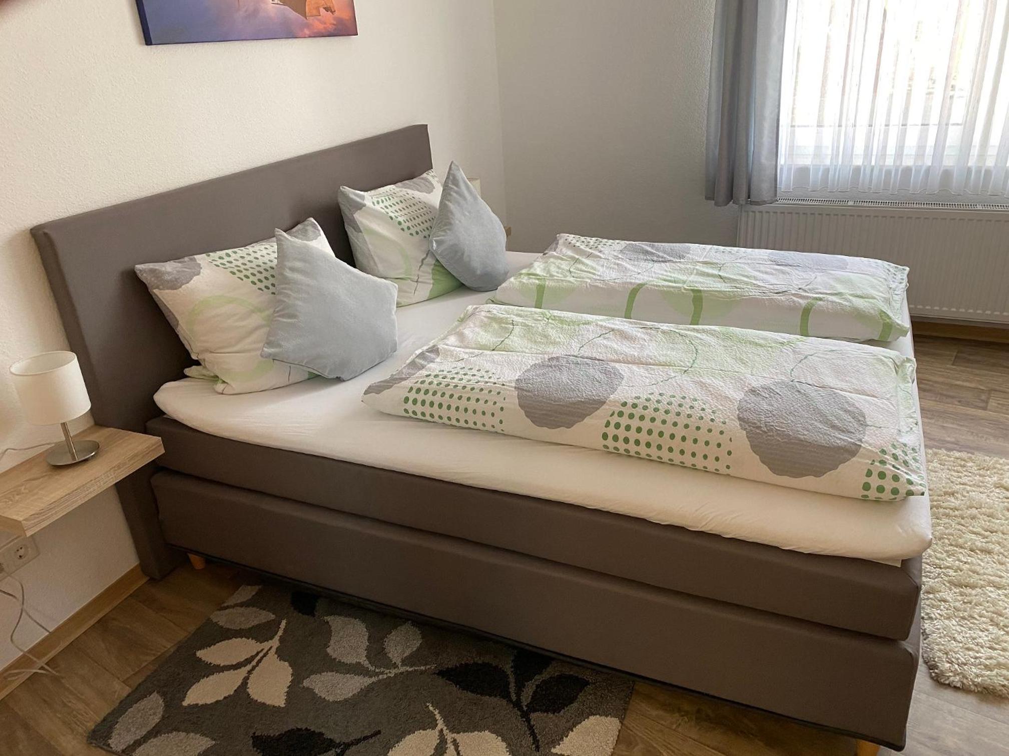 Budget Double Room - Photo 5