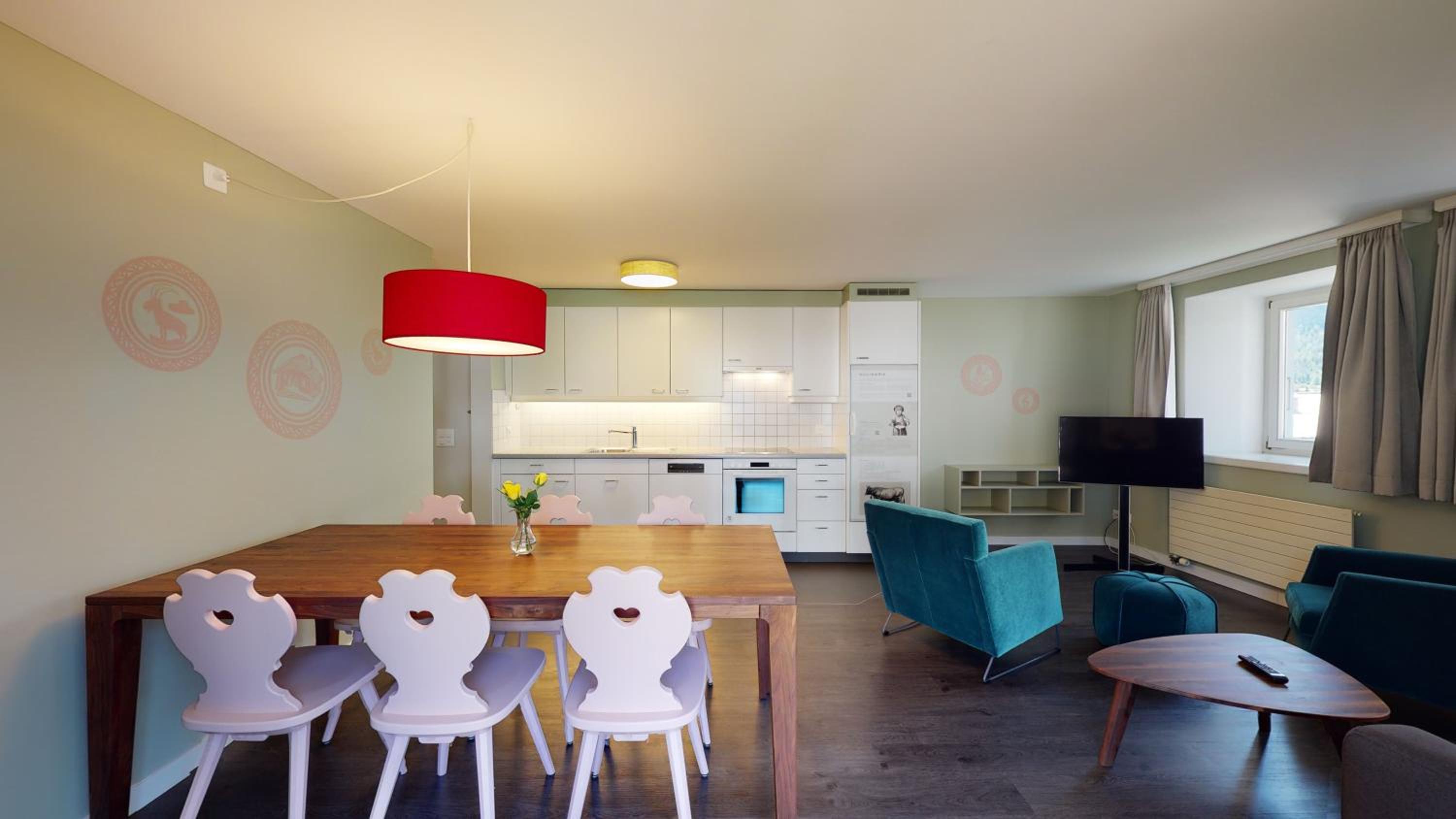 Modern Two-Bedroom Apartment photo 2