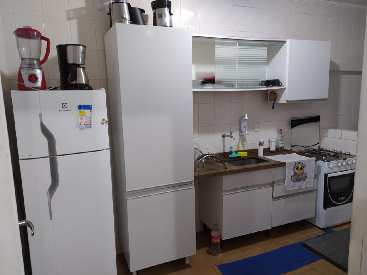 Apartment with Balcony - Photo 6