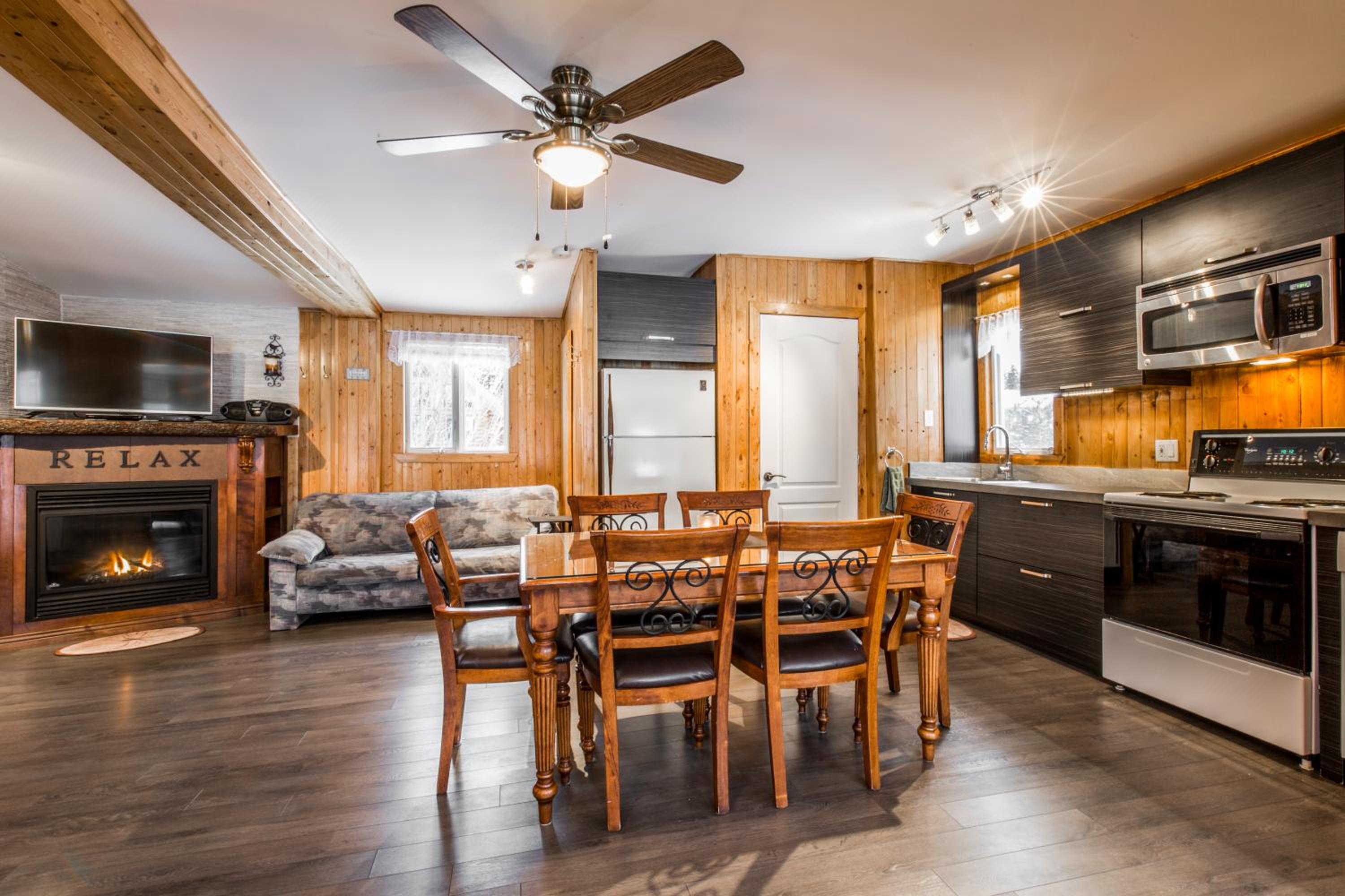 Two-Bedroom Chalet photo 3