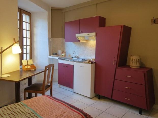 Small Twin Room photo 2